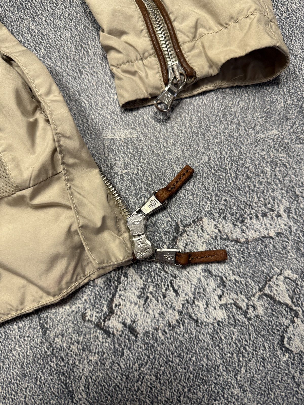 Moncler Moncler Light Jacket Size S / US 4 / IT 40 - 19 Thumbnail