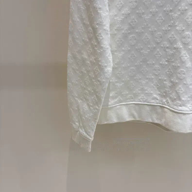 Louis Vuitton Louis Vuitton White dark stripe logo shoulder zipper sweat Size XS / US 0-2 / IT 36-38 - 5 Thumbnail