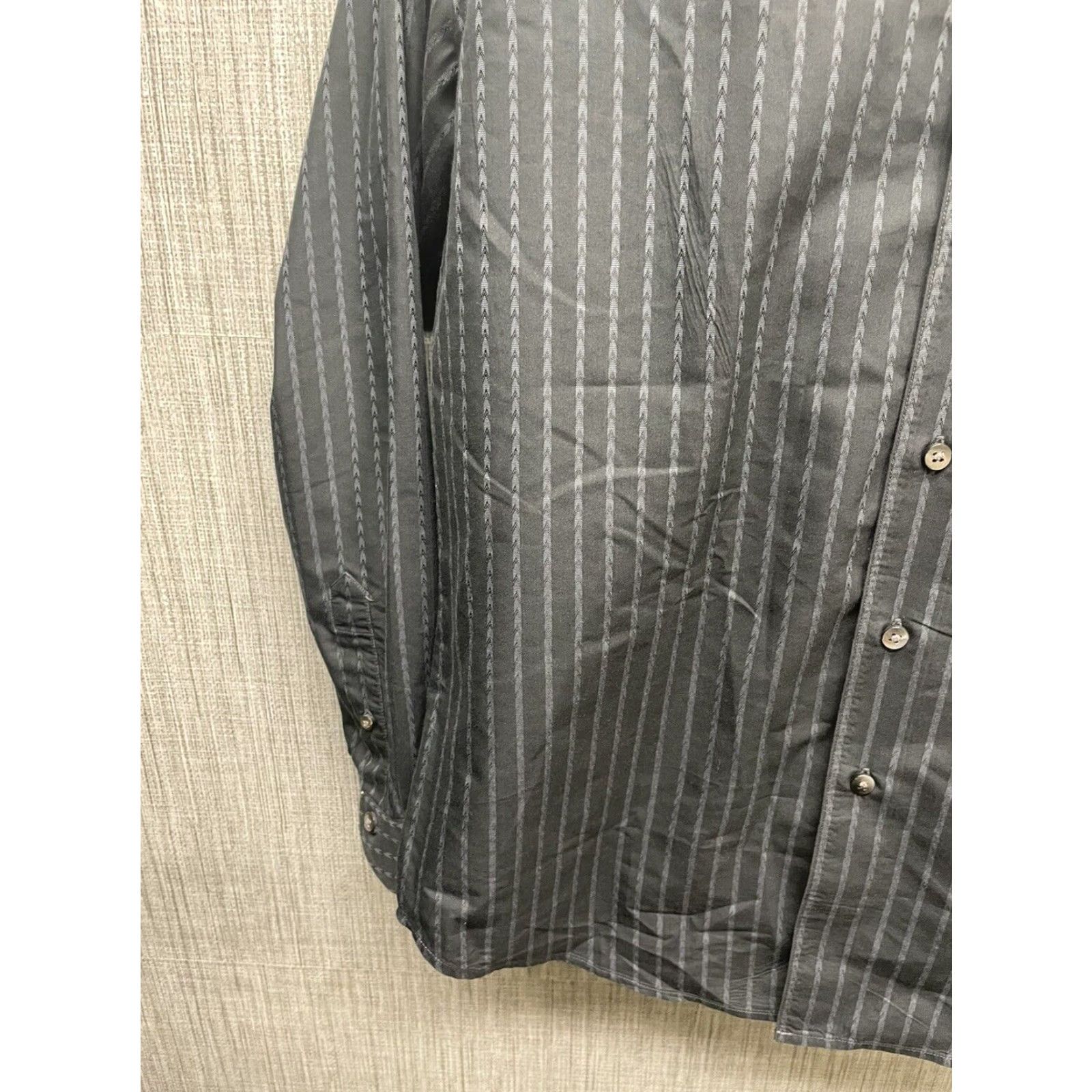 Robert Graham ROBERT GRAHAM Shirt Black Striped Button-Down M Adult Men's Cotton Regular with Flip Cuff Size US M / EU 48-50 / 2 - 4 Thumbnail