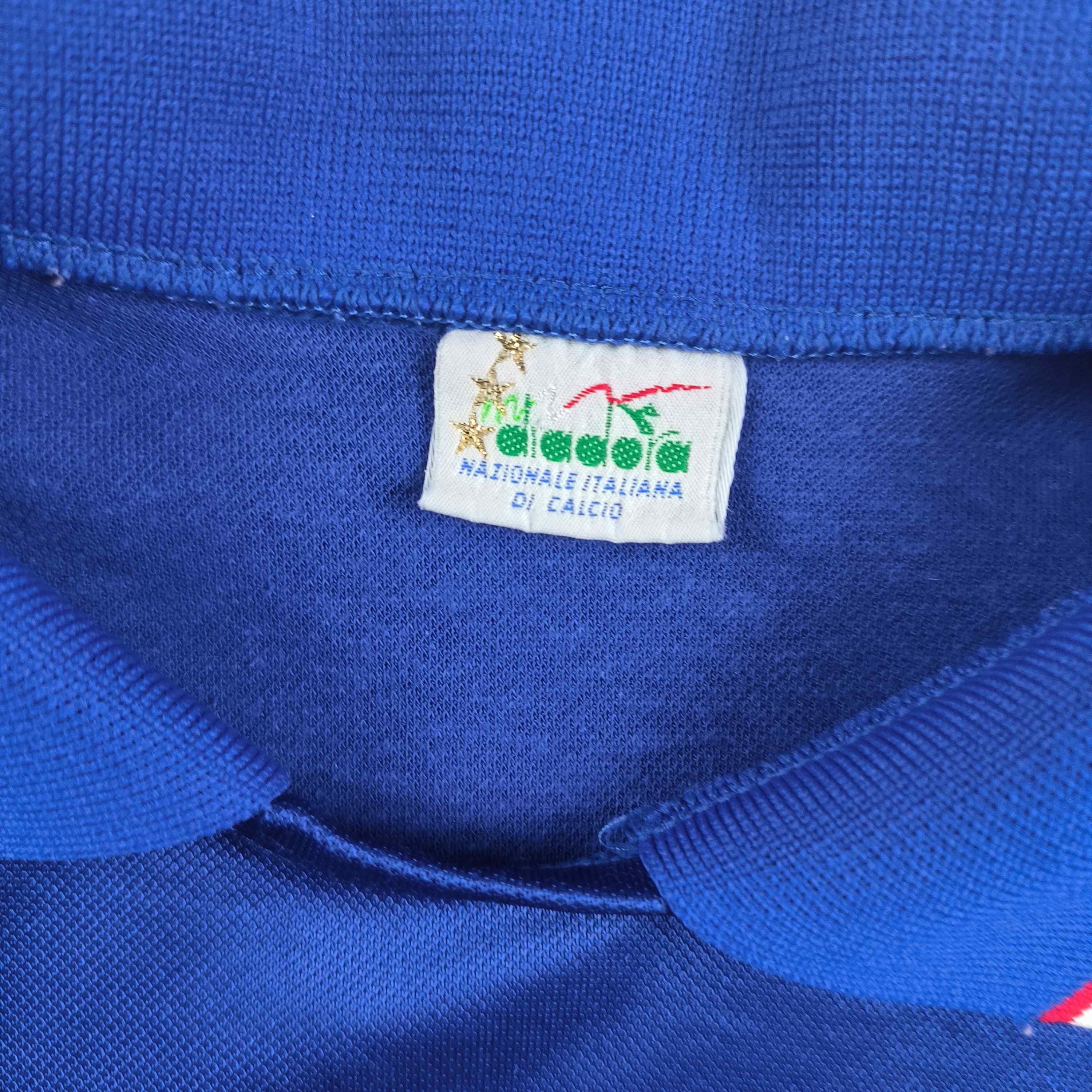 Diadora Italy 1990-92 Diadora home LS #11 football jersey size S Size US S / EU 44-46 / 1 - 5 Thumbnail