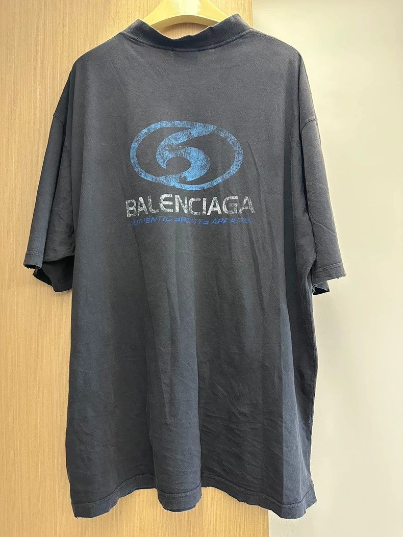 Balenciaga Balenciaga Surfing Logo Vintage Distressed Short Sleeve T- Size US M / EU 48-50 / 2 - 2 Thumbnail