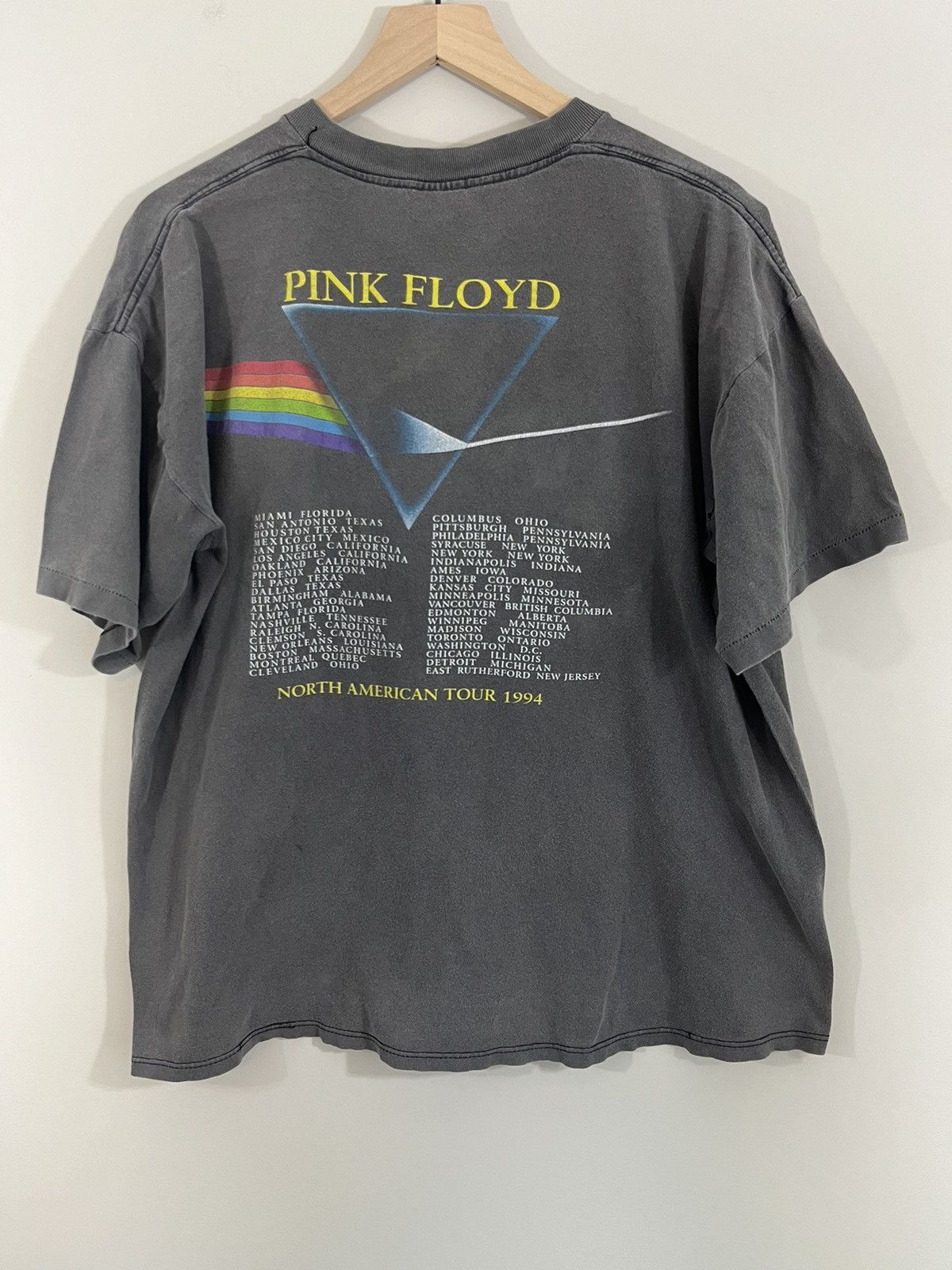 Band Tees Single Stitch Pink Floyd Band Thrashed 90s Sun Faded Tee Size US XL / EU 56 / 4 - 9 Thumbnail