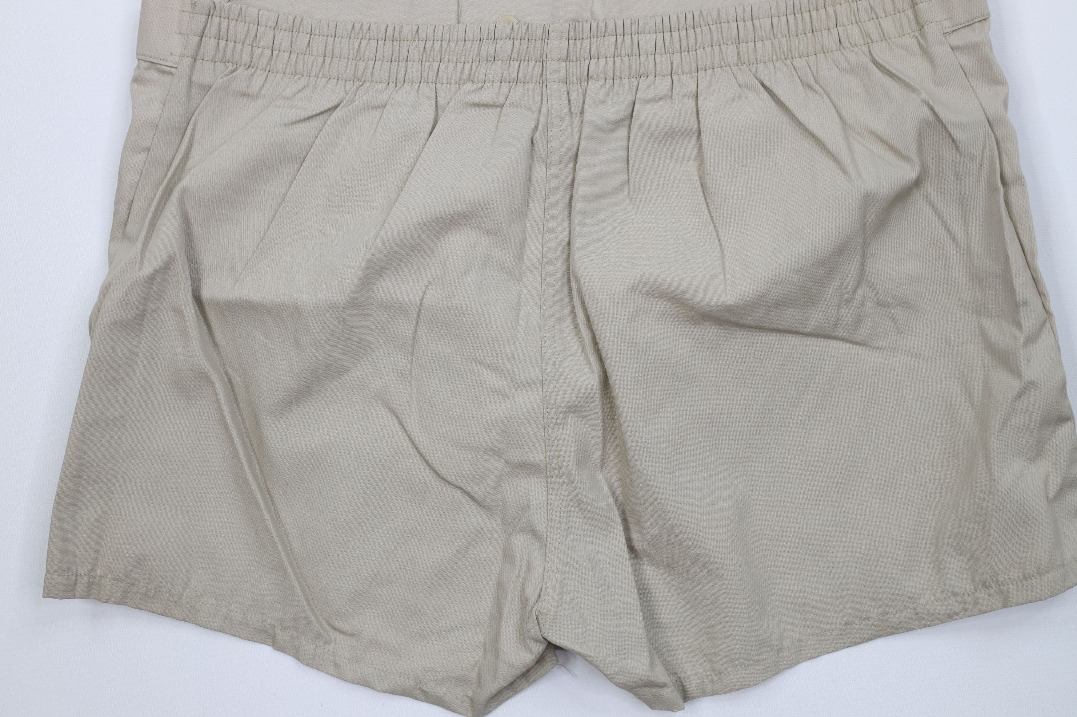 Vintage Deadstock Vintage 70s Streetwear Running Tennis Shorts Beige Size US 40 / EU 56 - 11 Thumbnail