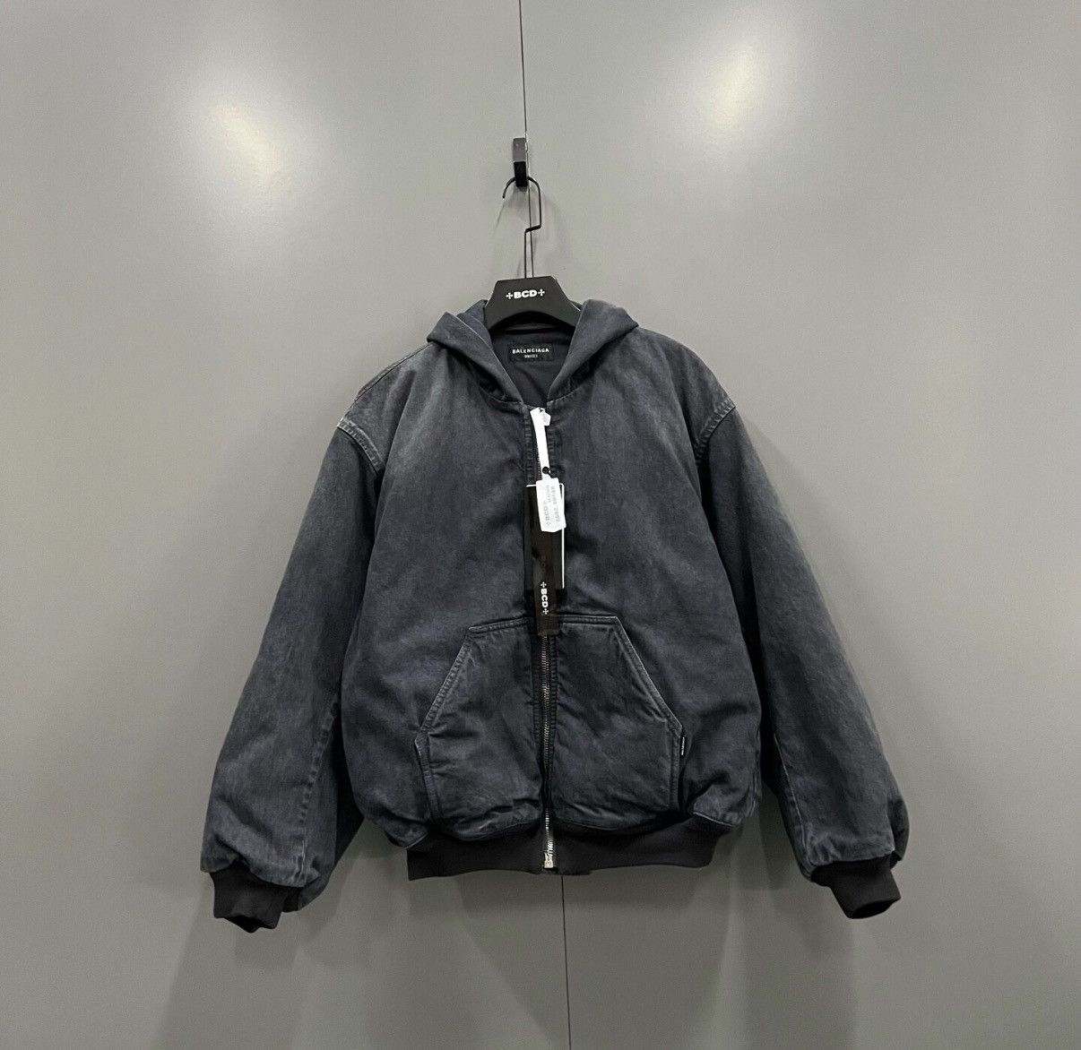 Balenciaga Balenciaga Logo Back Denim Hooded Jacket J41 Size US S / EU 44-46 / 1 - 1 Thumbnail