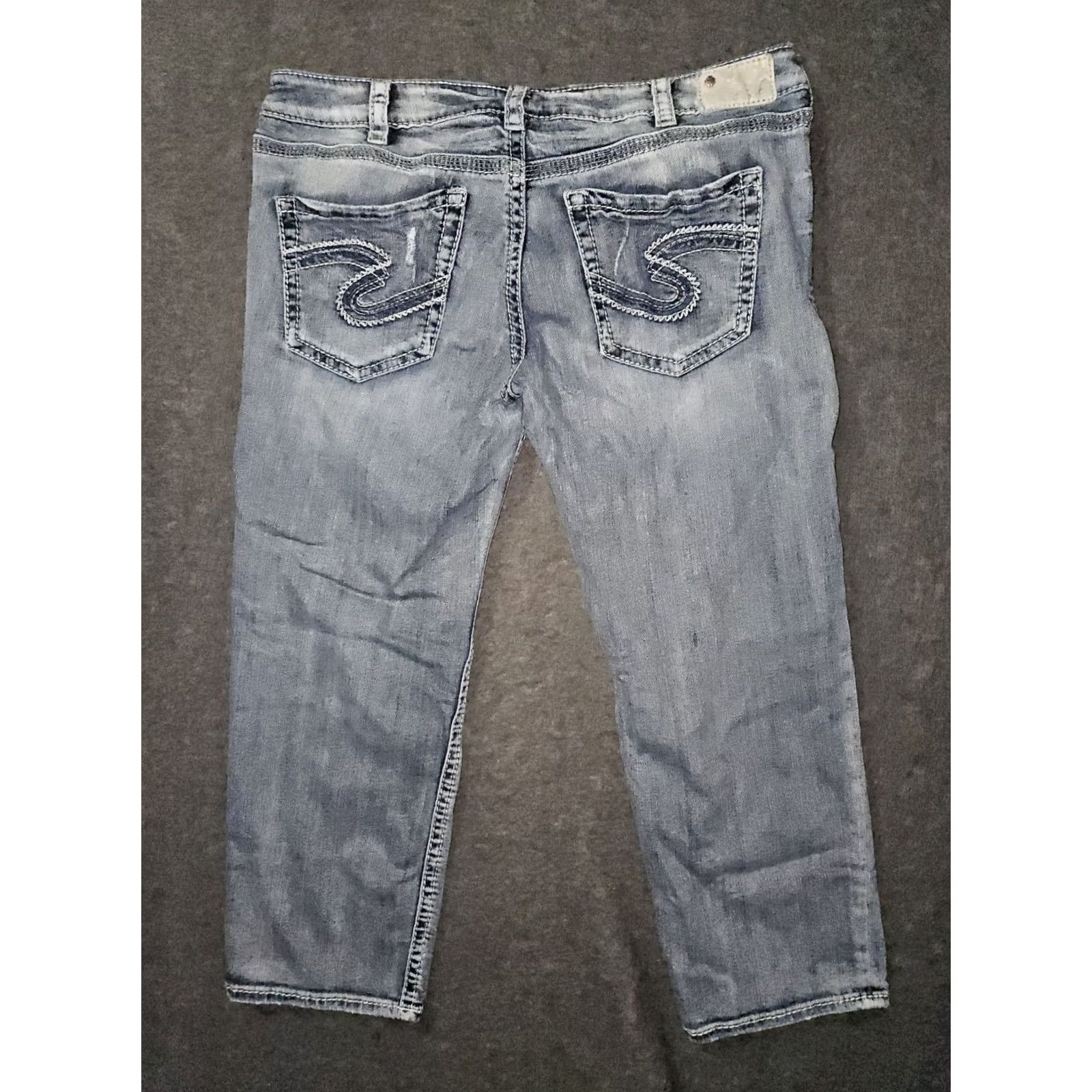 Vintage AIKO Silver Mid Capri Jeans Women's 34 Blue Embroidered Distressed Low Rise Capri Jeans Women Contemporary Denim City Logo 90s? Size 24" / US 00 / IT 34 - 7 Thumbnail