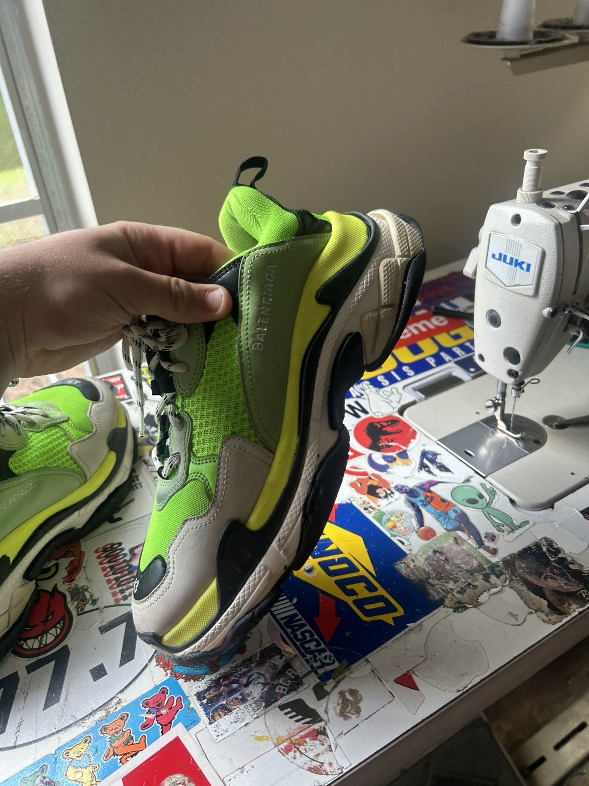 Balenciaga Balenciaga Triple S neon green thick sole dad shoe Size US 10 / EU 43 - 8 Thumbnail