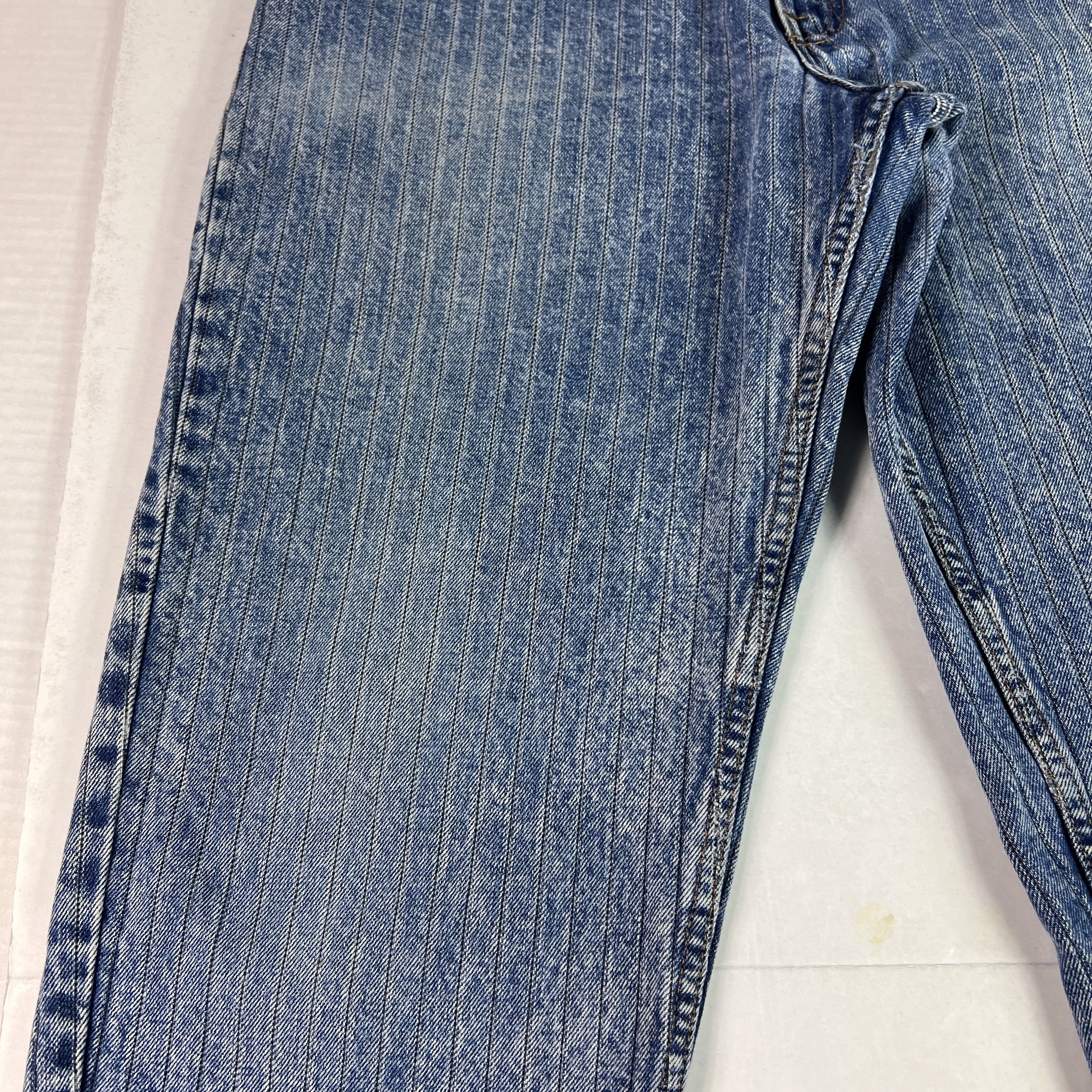 Levi's VTG 80s Levi's Jeans 550 Relaxed Blue Pinstripe Faded Denim Size US 32 / EU 48 - 9 Thumbnail