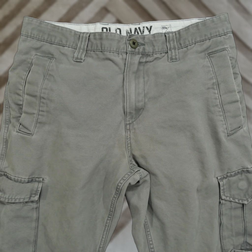 Old Navy Old Navy Mens Pants 33x30 Grey Cargo Wide Leg Size US 34 / EU 50 - 1 Thumbnail