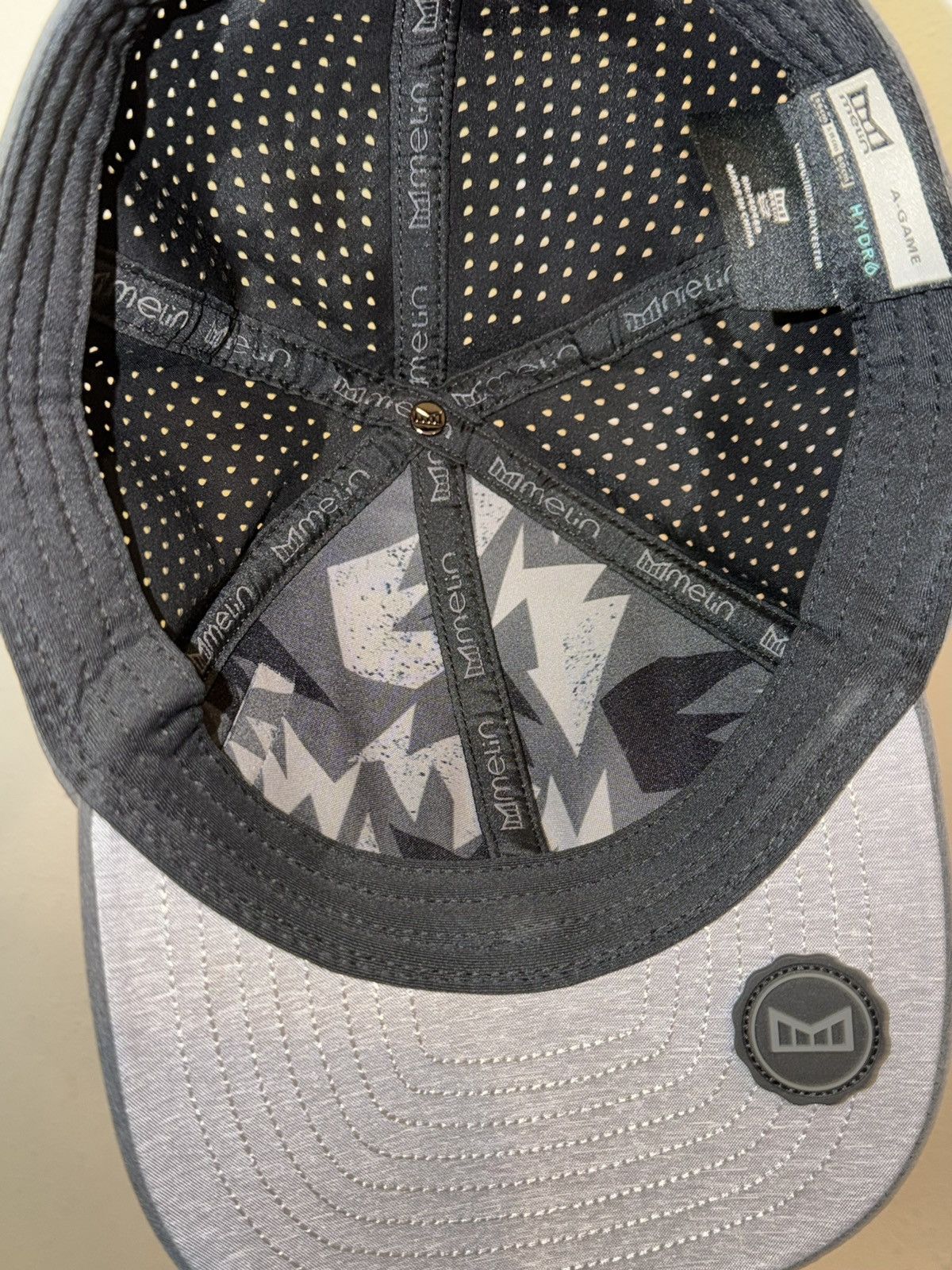 melin Melin A-Game Hydro Mens Gray Snapback Performance Hat 58cm Size ONE SIZE - 4 Thumbnail