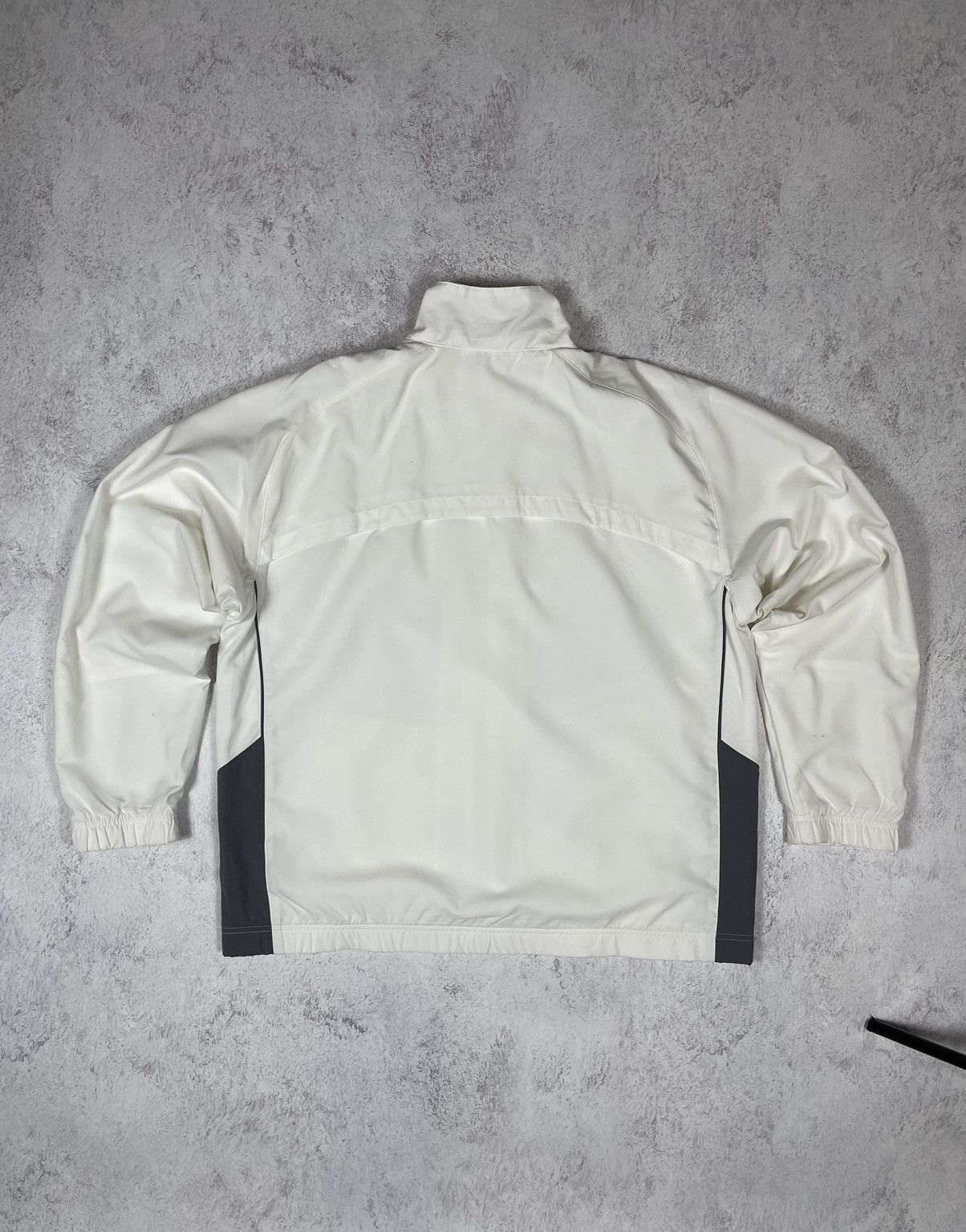 Vintage Nike Vintage Light Jacket Zip Small Swoosh L Size US L / EU 52-54 / 3 - 6 Thumbnail