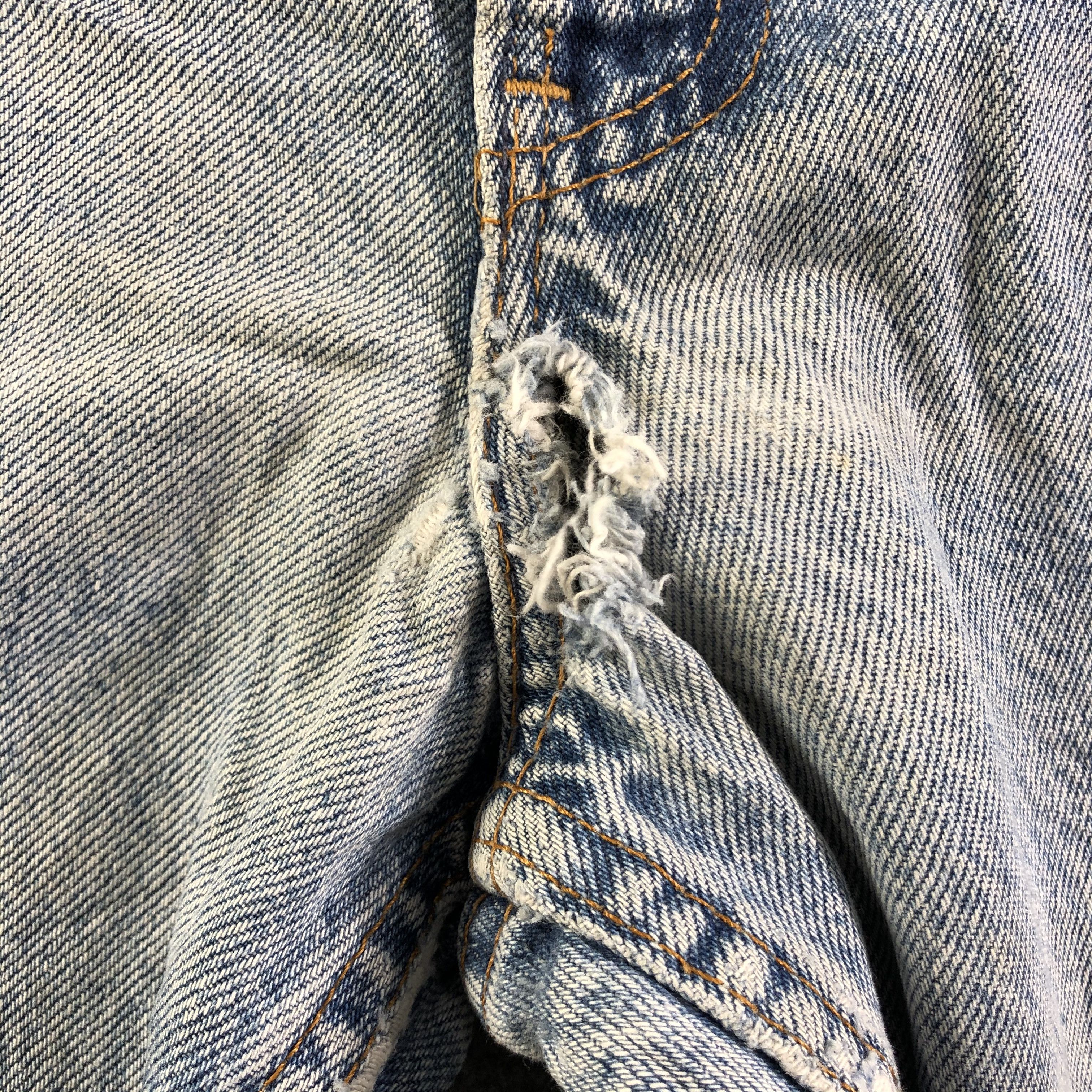 Levi's Vintage Blue Wash Levis 550 Jeans-J3022 Size US 35 - 8 Thumbnail