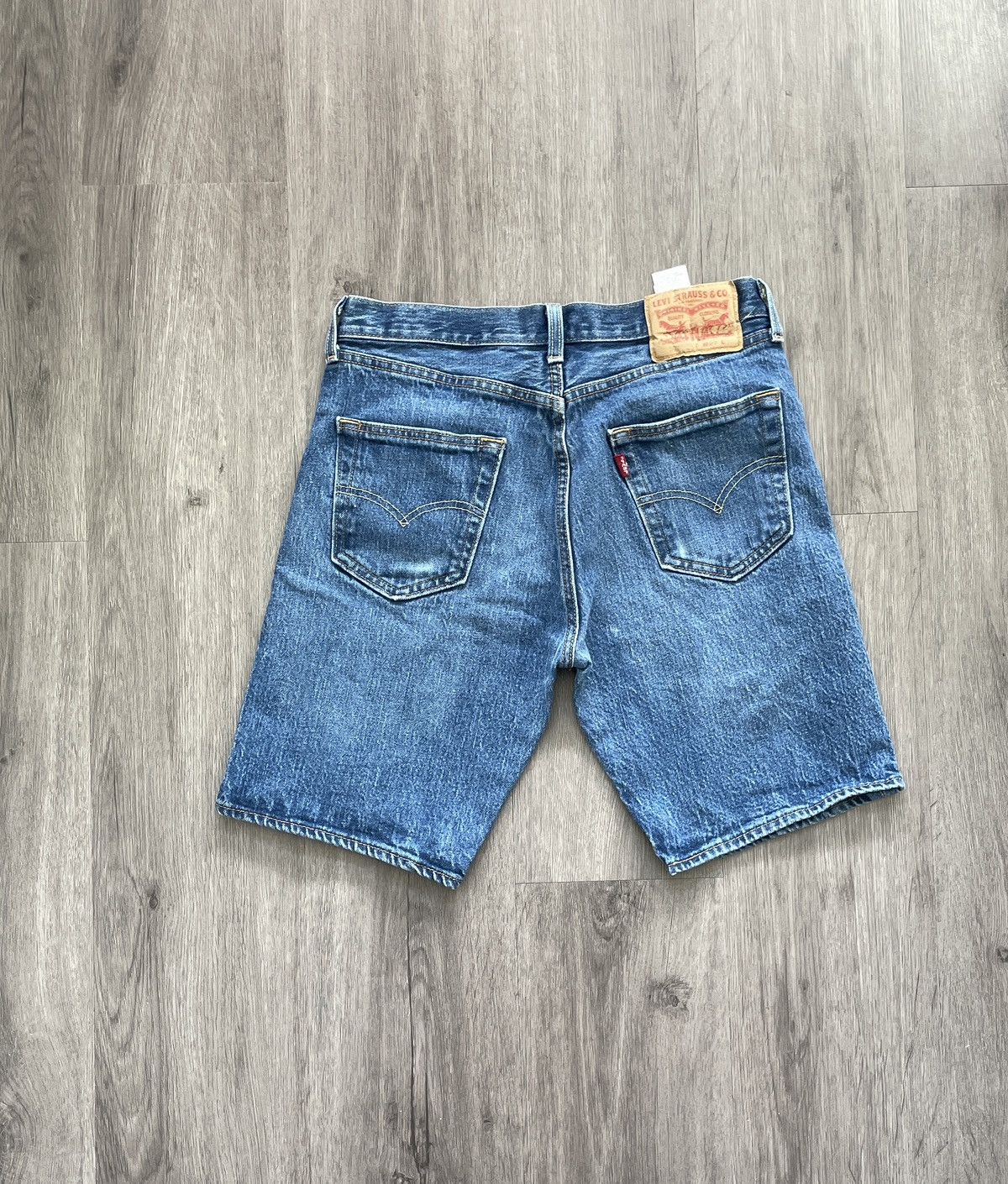 Levi's Levi’s 505 “Regular Fit” Casual Denim Shorts (Sz. 29) Size US 29 - 1 Thumbnail