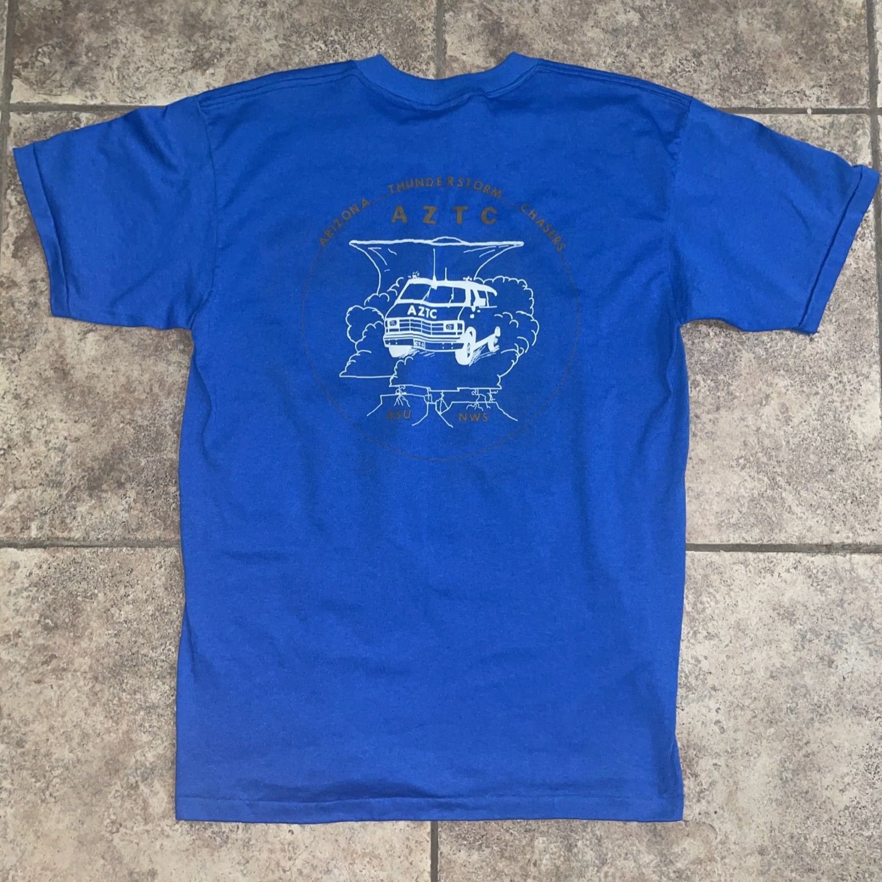 Vintage VINTAGE SINGLE STITCH Blue Arizona Thunderstorm Chasers T-Shirt Mens XL Size US XL / EU 56 / 4 - 4 Thumbnail