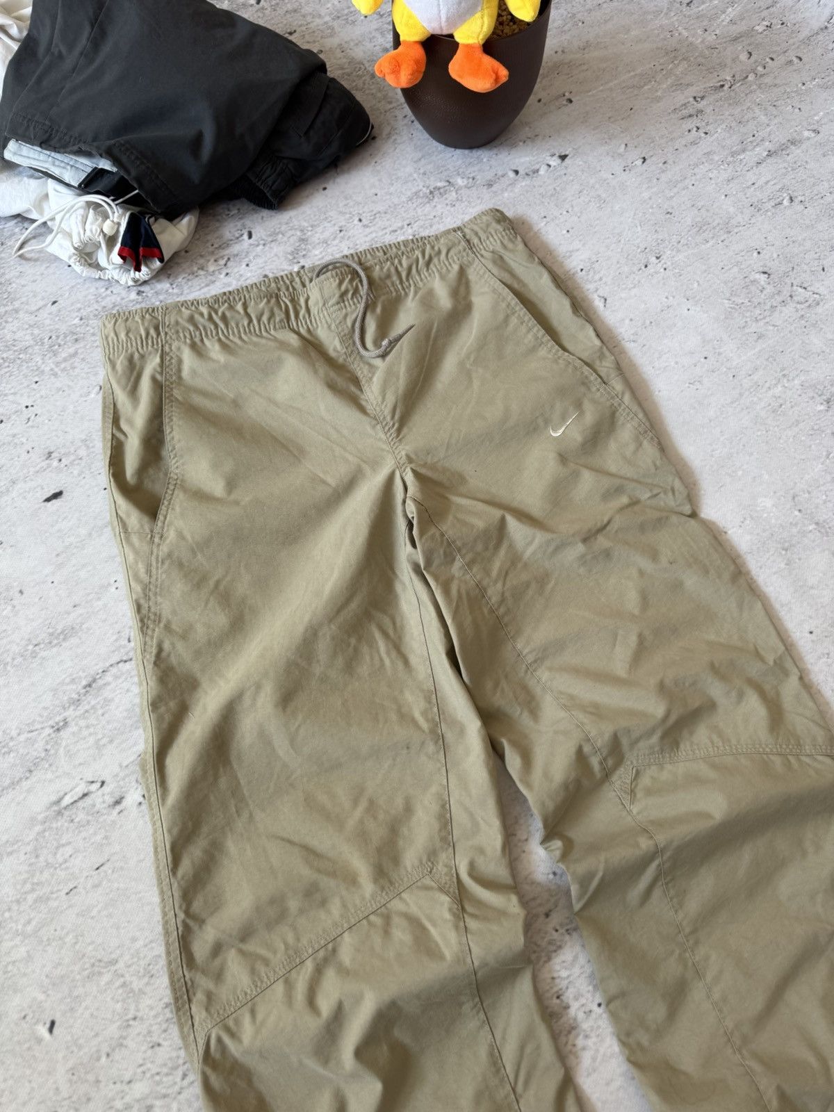Nike × Vintage NIKE AIR MAX NYLON VINTAGE Y2K BAGGY FIT PANTS SWEATPANTS Size US 32 / EU 48 - 4 Thumbnail