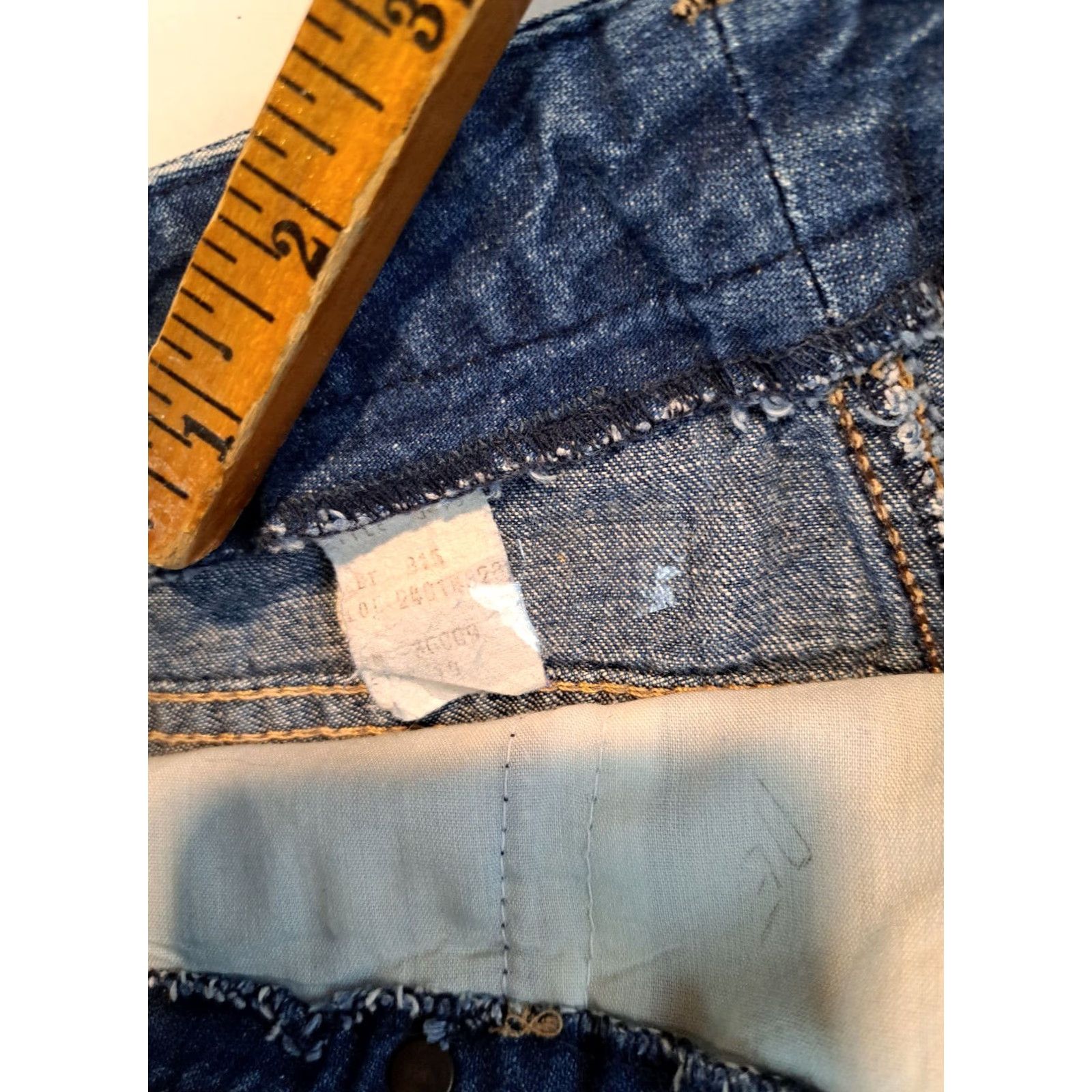 Calvin Klein Calvin Klein Skirt Women Denim Knee Length Flare Blue 6 Small-Medium EUC USA Made Size 28" / US 6 / IT 42 - 7 Thumbnail