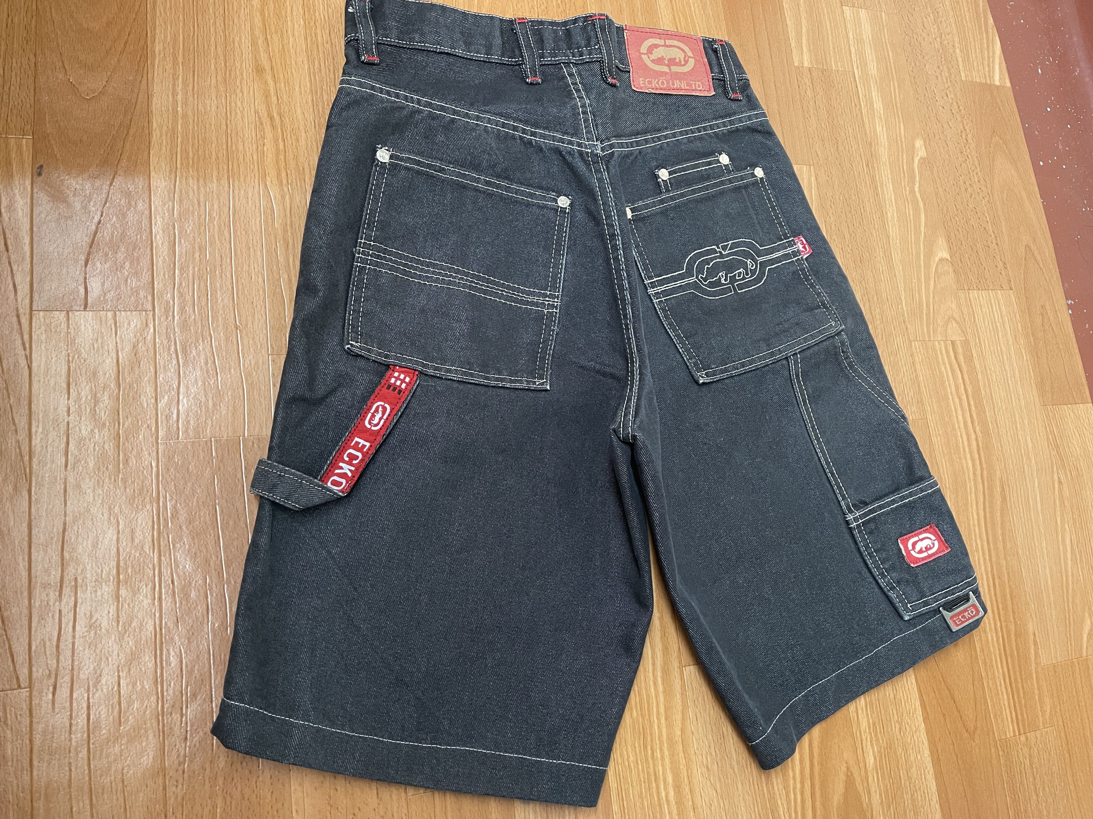 Ecko Unltd. Ecko Unltd jeans shorts, shiny silver vintage baggy 90s 26 Size US 26 / EU 42 - 2 Thumbnail
