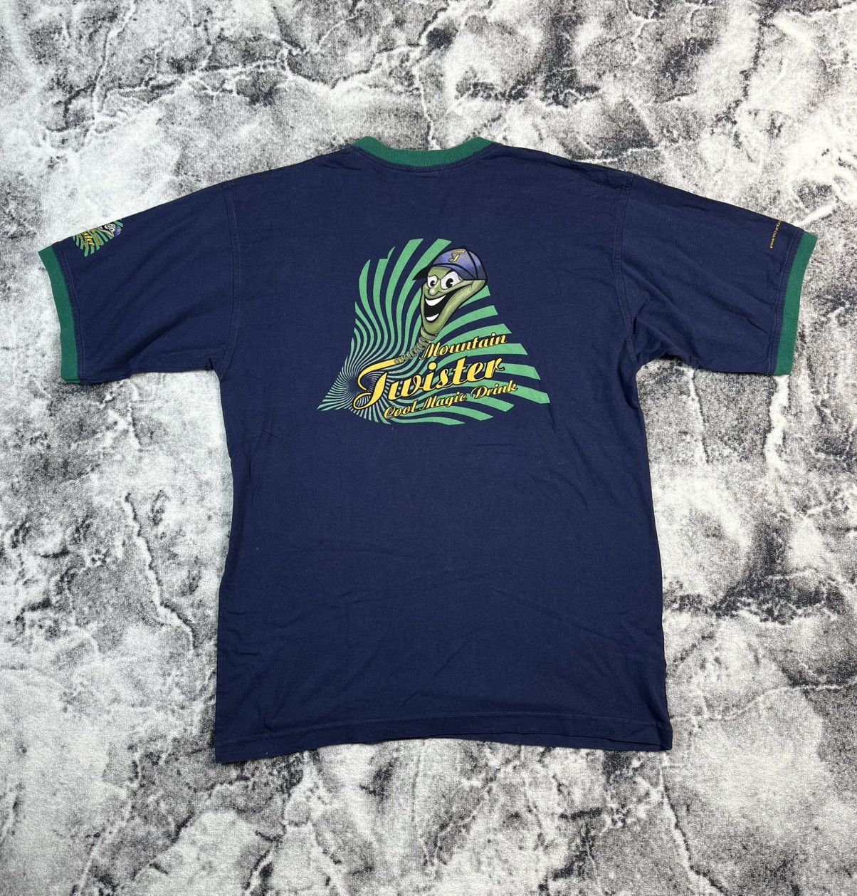 Vintage Vintage Mountaintwister Tee Big Back Print Size US XL / EU 56 / 4 - 1 Thumbnail