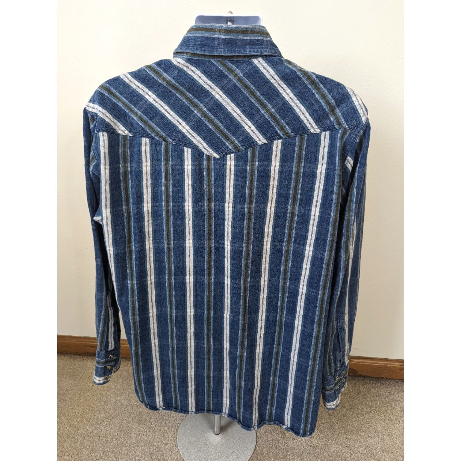 Vintage VINTAGE Western Pearl Snap Button Striped Denim Shirt Long Sleeve XL Mens Blue Button-Up Shirt Size US XL / EU 56 / 4 - 2 Thumbnail