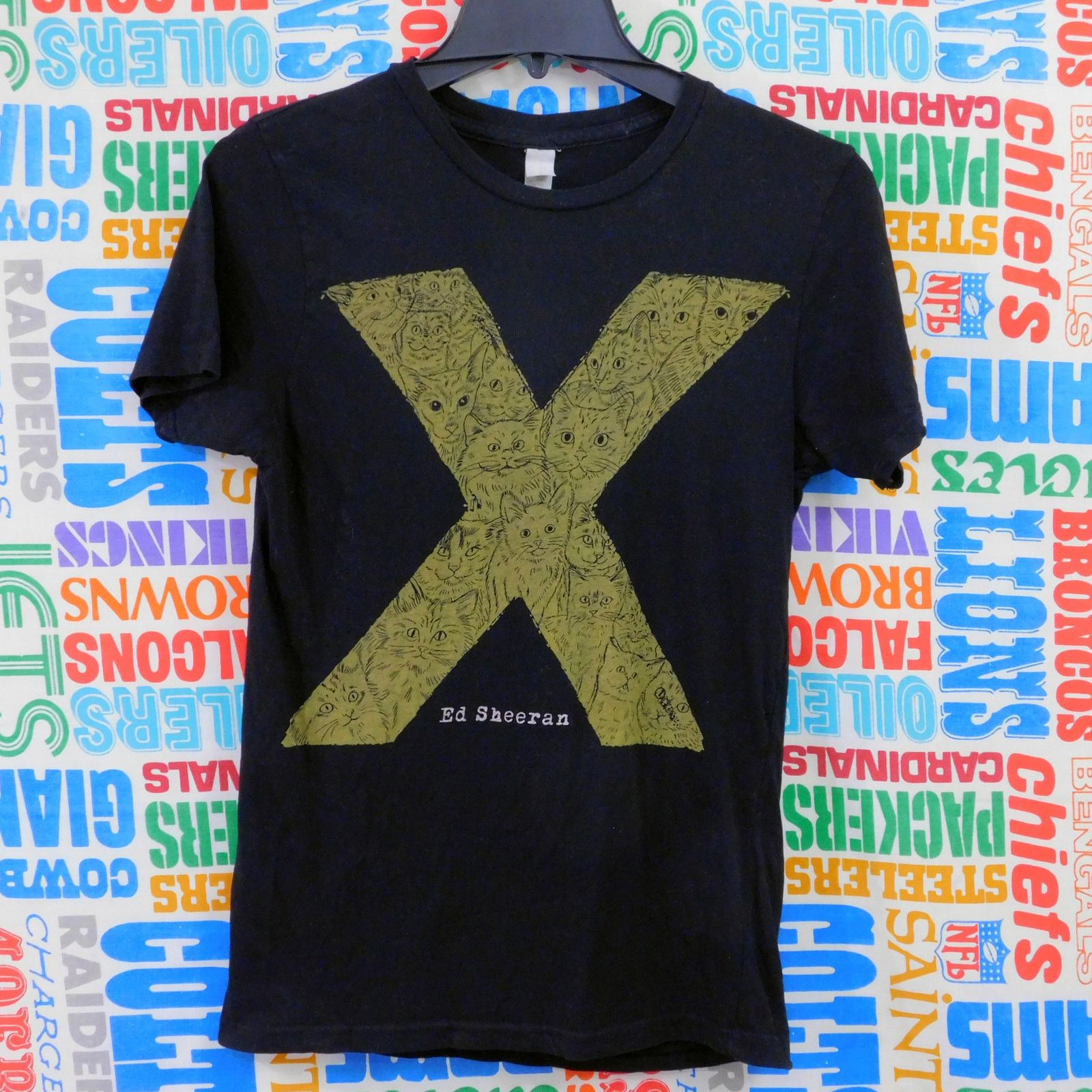 Gildan Ed Sheeran X Logo Cats T Shirt Size S Black Gold Music Merch Size US S / EU 44-46 / 1 - 1 Thumbnail