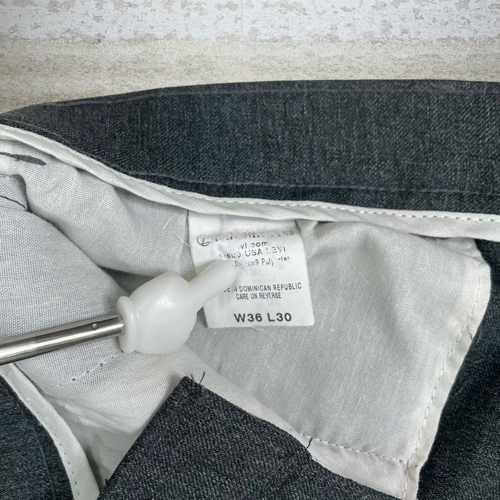 Levi's Vintage 90s Levis Dress Pants 36x30 Relaxed Iron Grey Flat Size US 36 / EU 52 - 4 Thumbnail