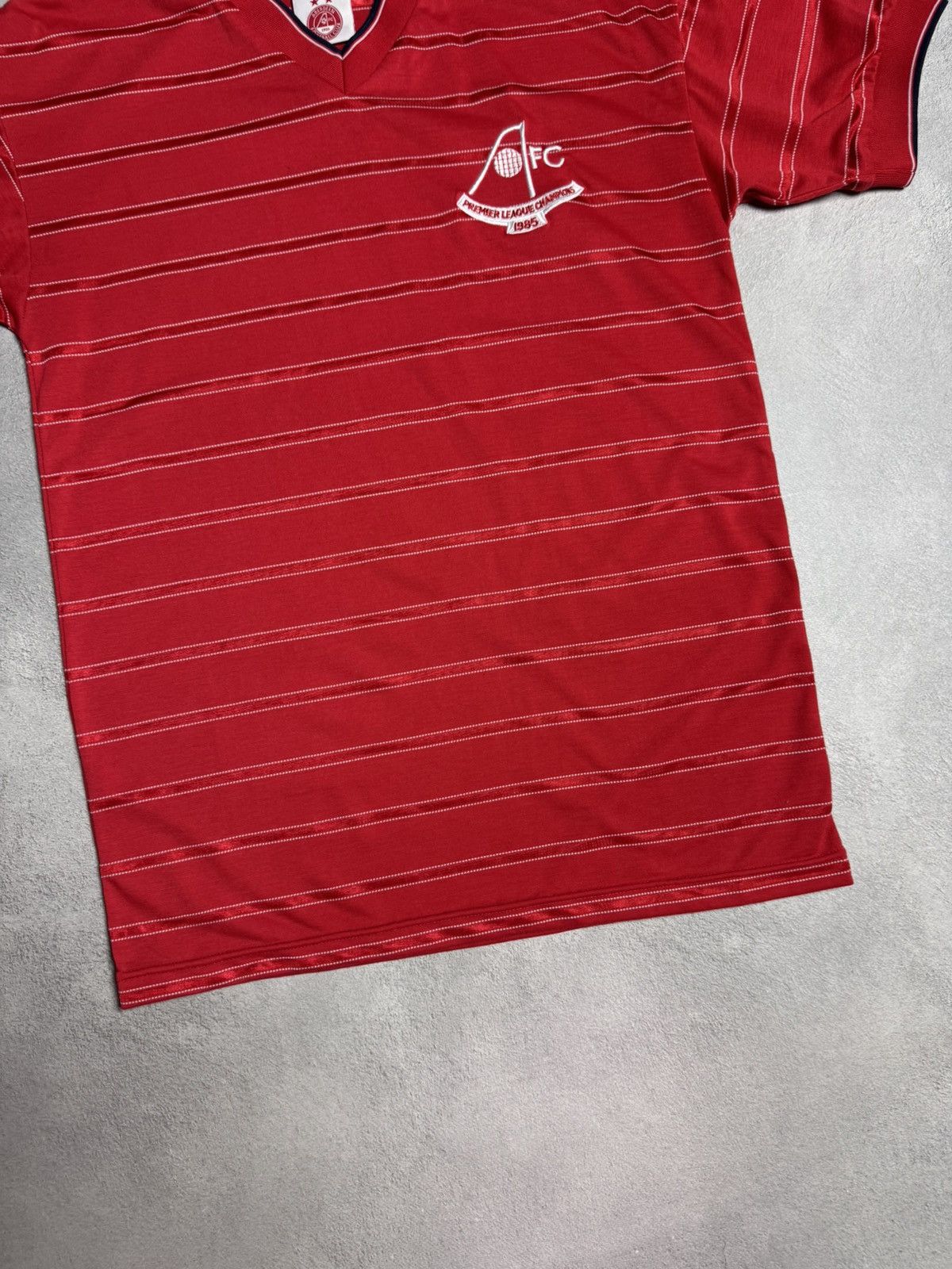 Vintage Aberdeen 1984 1986 Home Football Shirt Soccer Jersey Retro Size US S / EU 44-46 / 1 - 4 Thumbnail