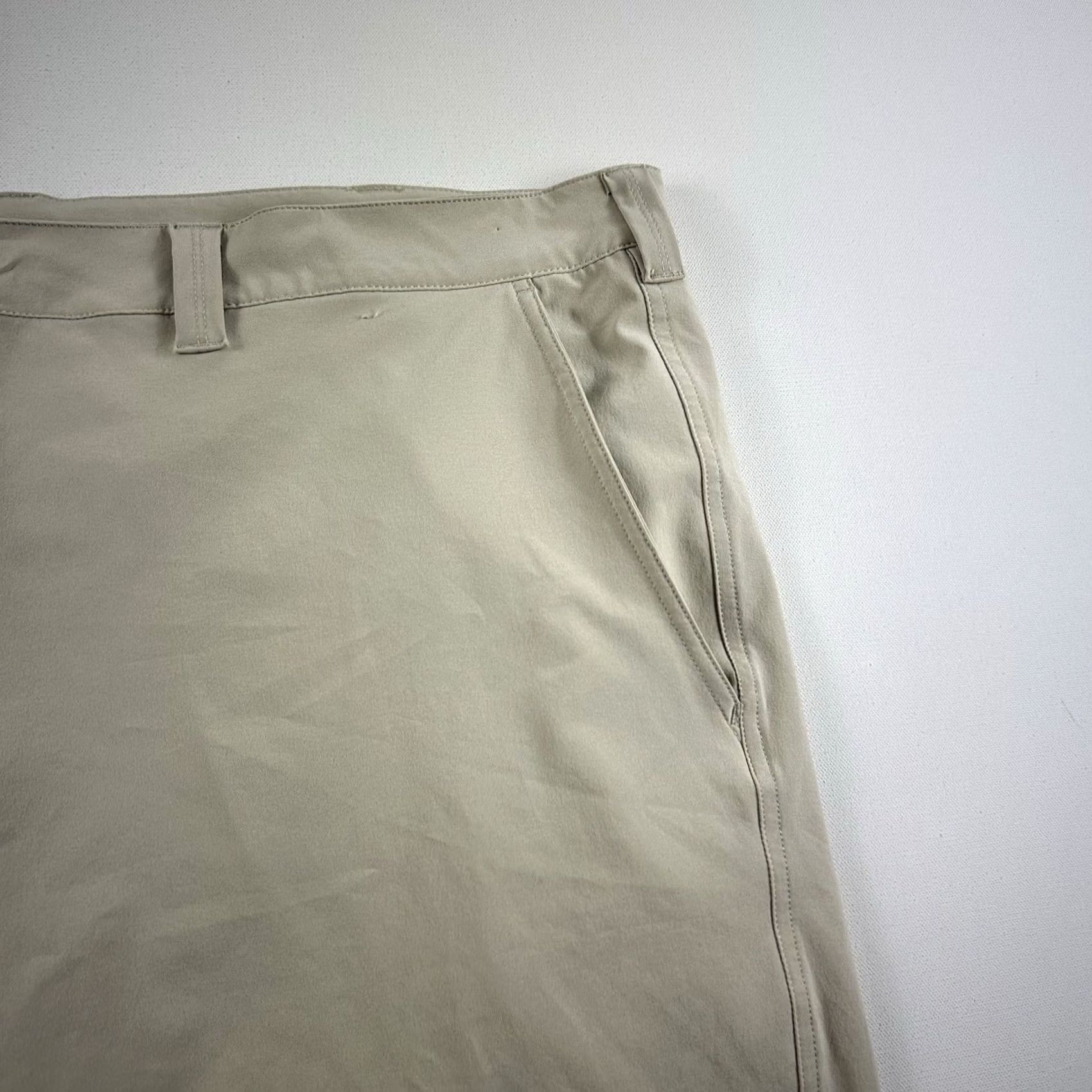 Vintage Columbia PFG Shorts Men’s 48 Beige Terminal Tackle Outdoor Hiking Cargo Holiday? Size US 32 / EU 48 - 4 Thumbnail