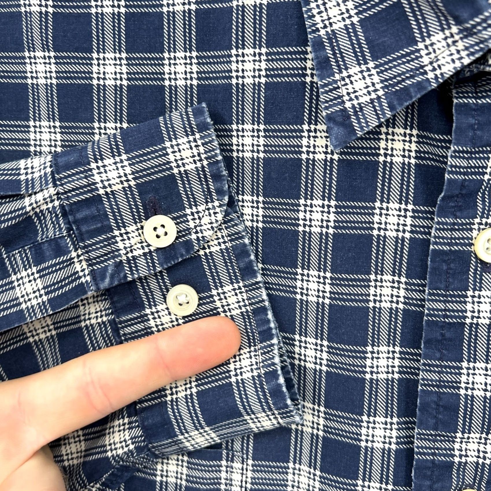 Tommy Hilfiger VINTAGE Tommy Hilfiger Shirt Mens XL Navy Plaid Tartan Button Up Crest 90s Size US XL / EU 56 / 4 - 5 Thumbnail