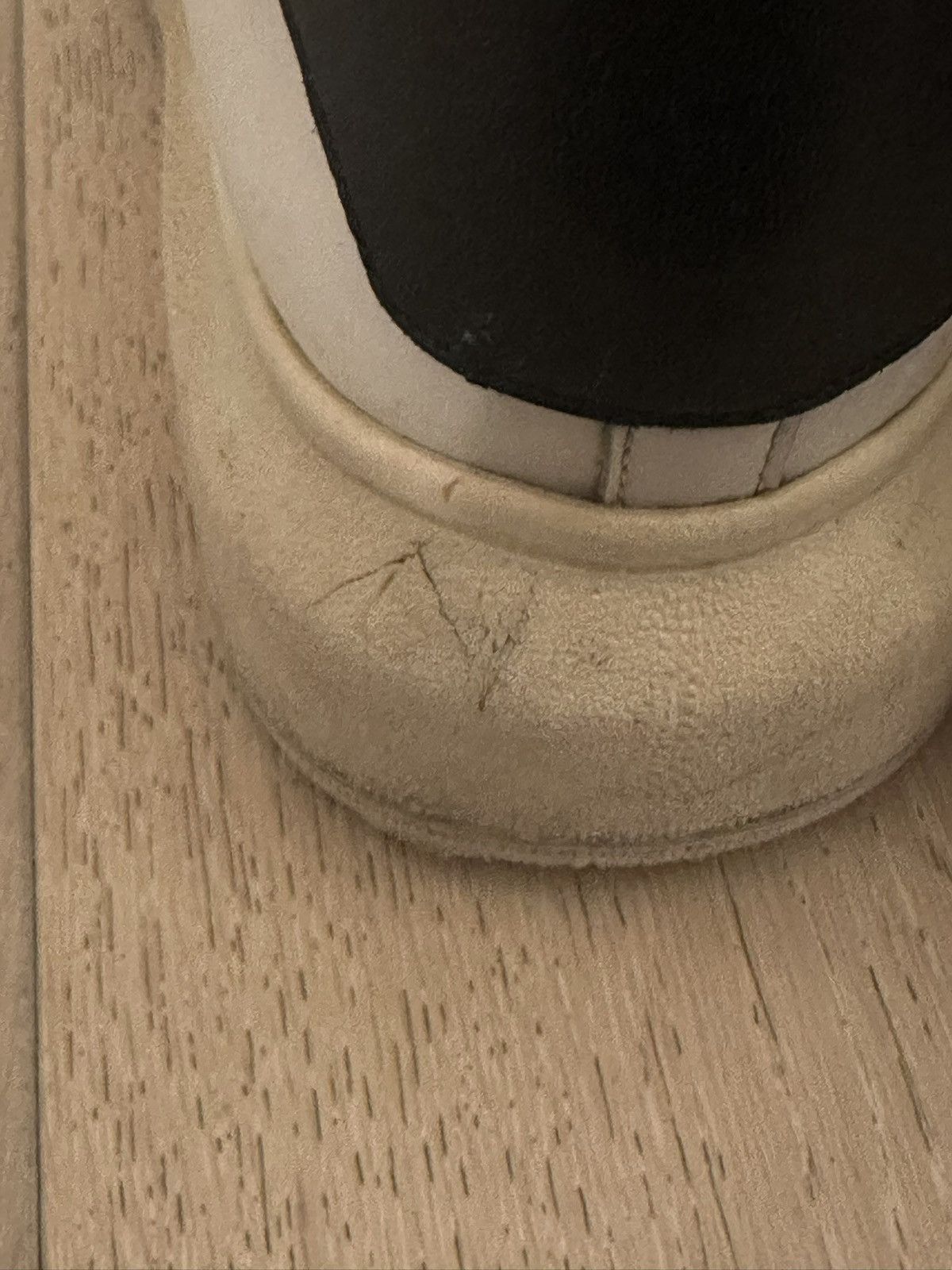 Alexander McQueen Alexander McQueen White & Black Oversized Sneaker Size US 7 / EU 40 - 12 Thumbnail