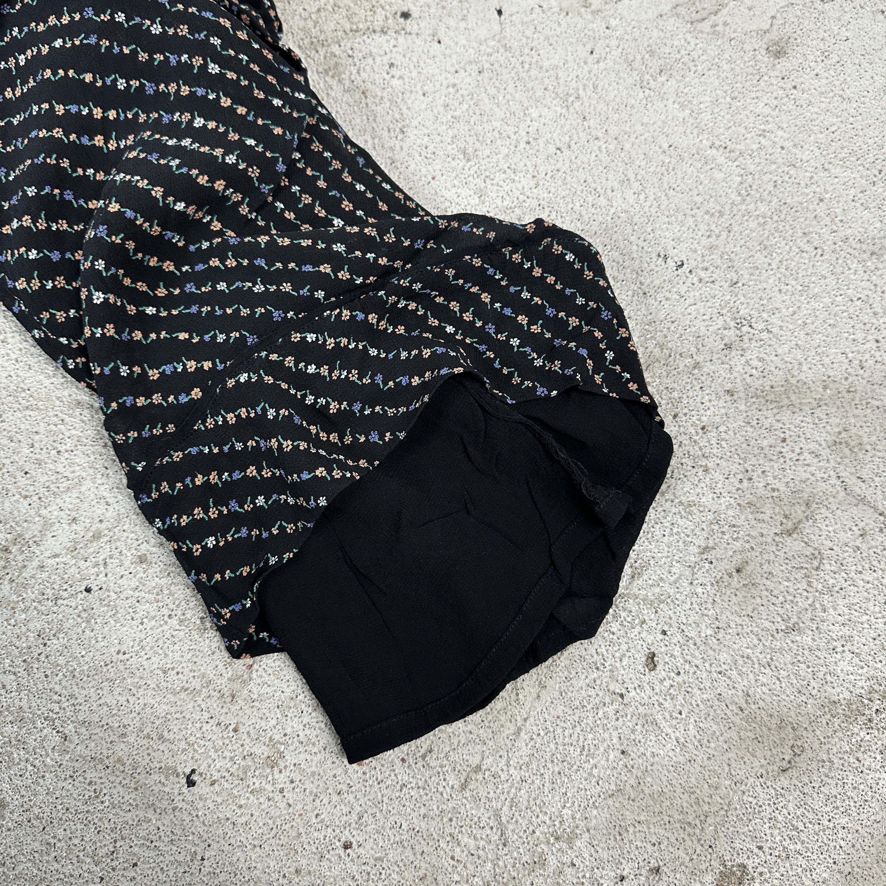 Ganni × Vintage Vintage Casual Y2K Ganni Flower Printed Viscose Pants Size 27" / US 4 / IT 40 - 4 Thumbnail
