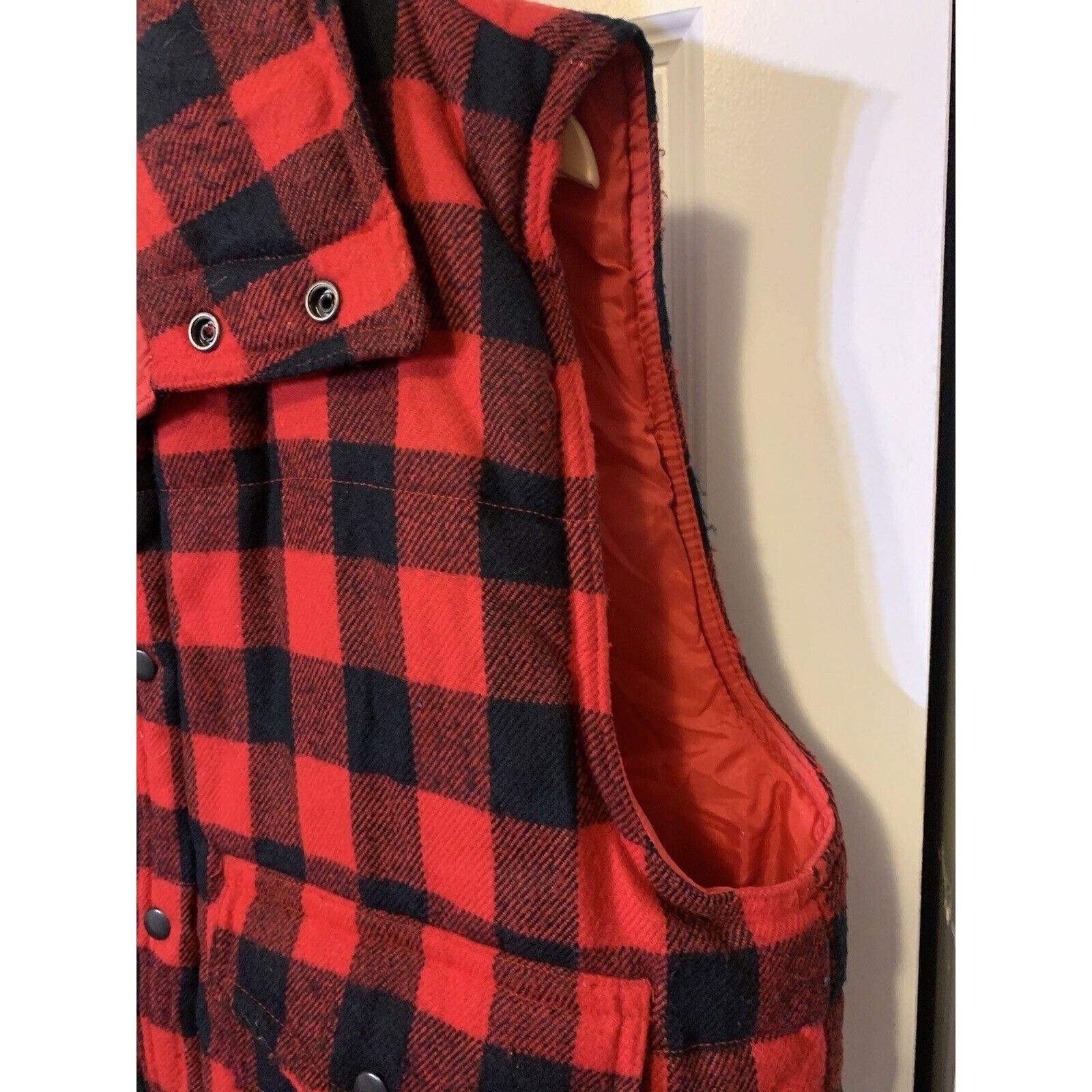 Vintage SPORTSMAN’S CHOICE Men’s Sz L plaid hunting vest vtg black & Size US L / EU 52-54 / 3 - 5 Thumbnail