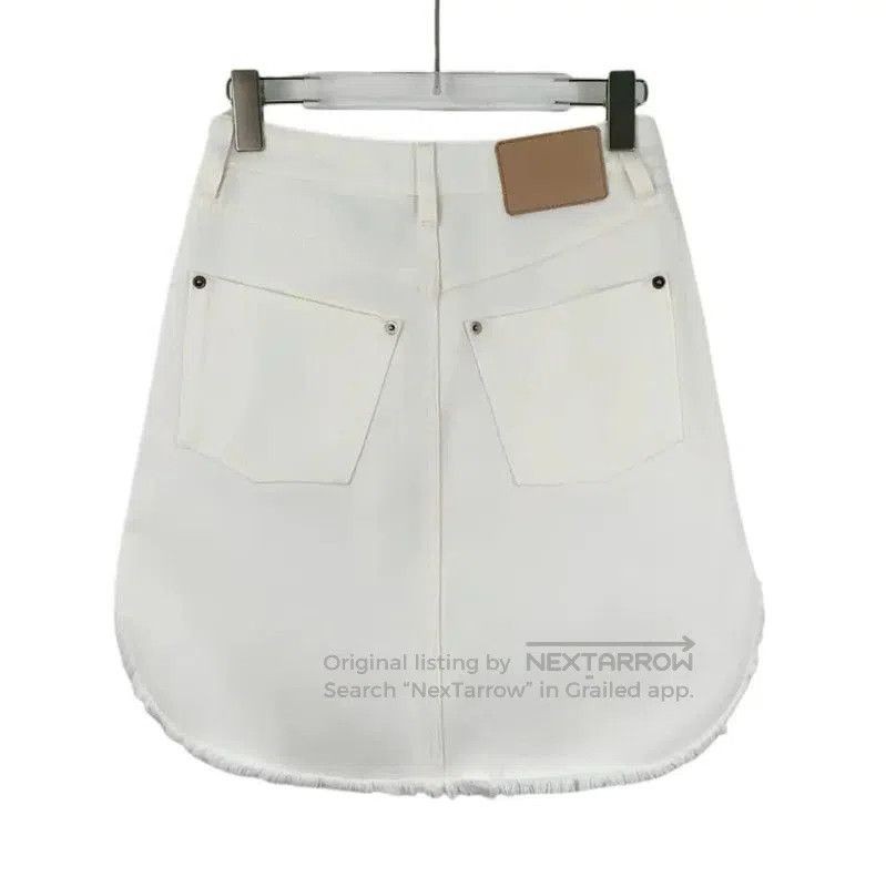 Louis Vuitton Louis Vuitton White Cotton Mini Skirt . Size 22" - 2 Thumbnail