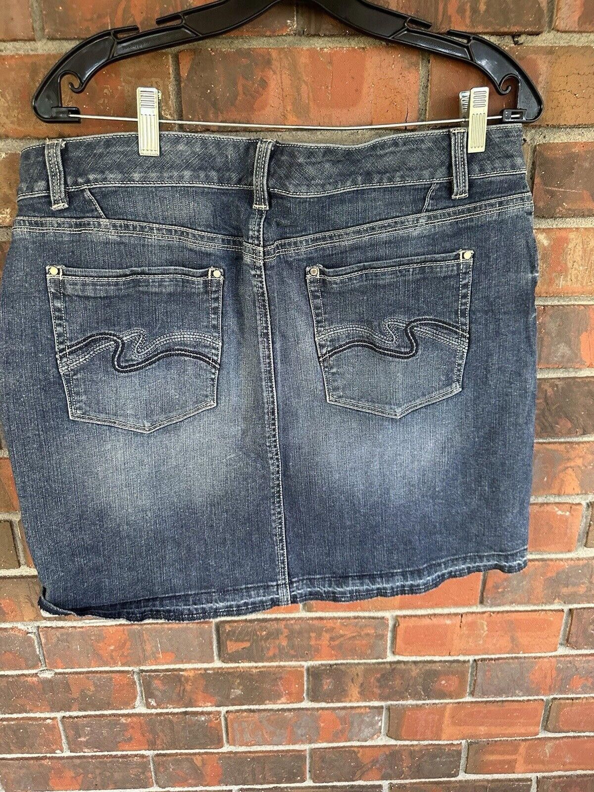 Designer white house black market mini skirt Size 14 Jean 99% Cotton Size 36" / US 14 / IT 50 - 5 Thumbnail