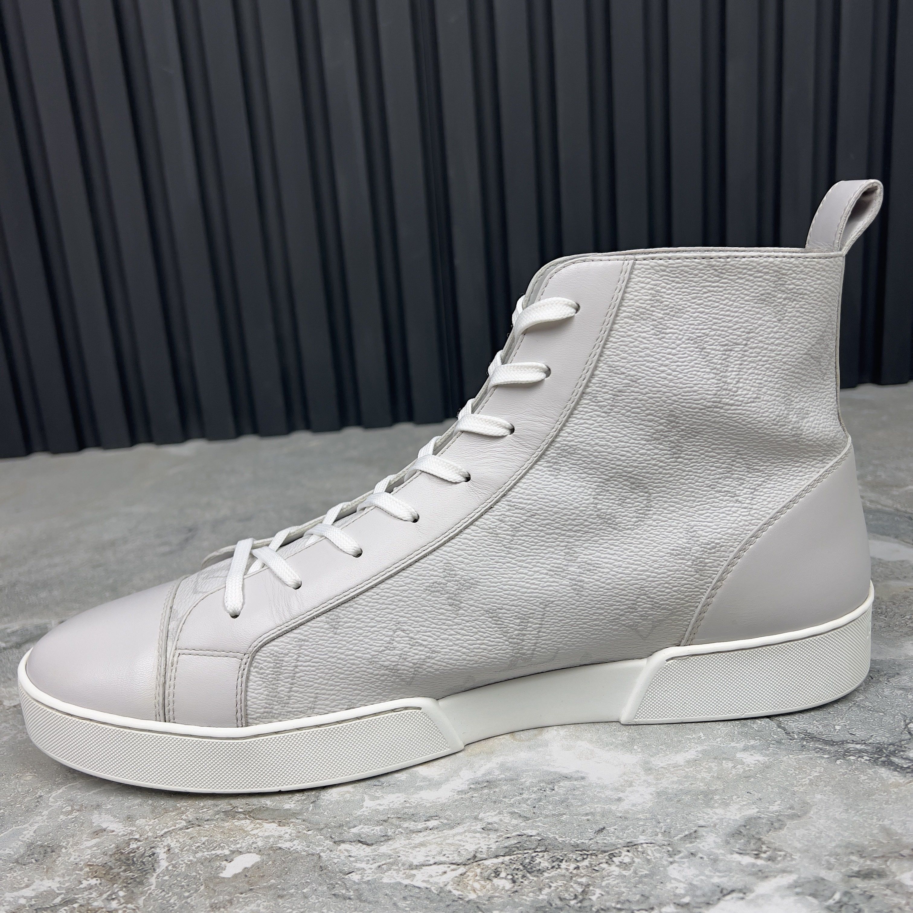 Louis Vuitton Louis Vuitton Match Up Sneaker LV Monogram Leather Size US 11 / EU 44 - 4 Thumbnail