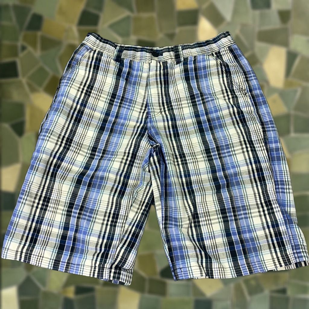 Southpole Southpole Plaid Bermuda Shorts Mens Size 34 Blue 12" Inseam Y2K Skater Grunge Size US 34 / EU 50 - 1 Thumbnail