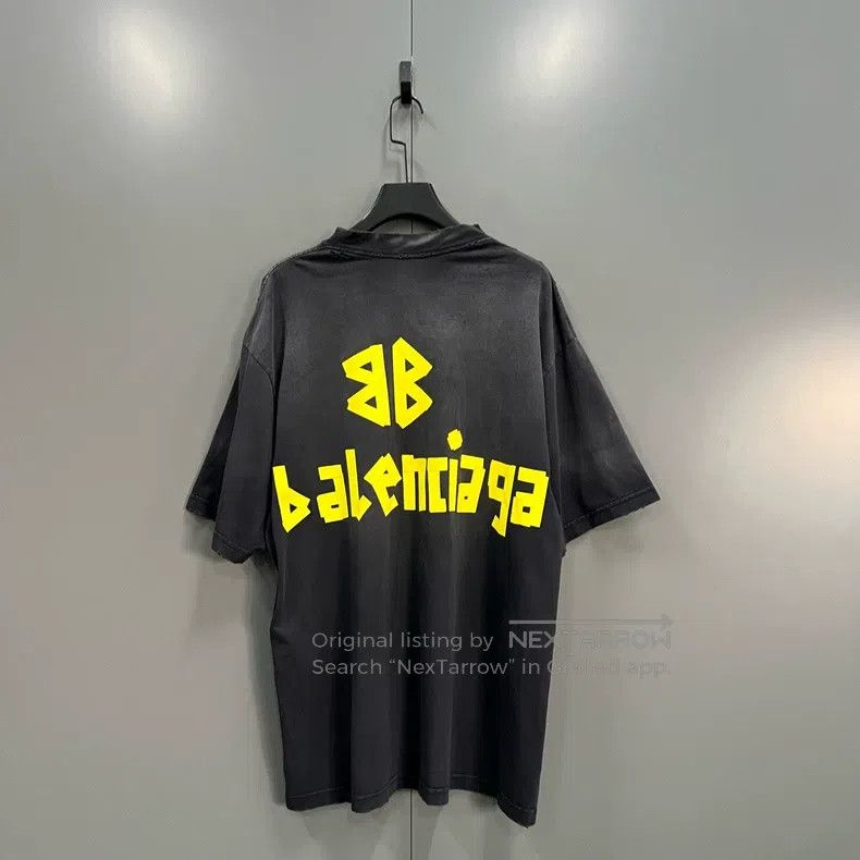 Balenciaga Balenciaga Classic tape distressed short sleeve Size US M / EU 48-50 / 2 - 2 Thumbnail