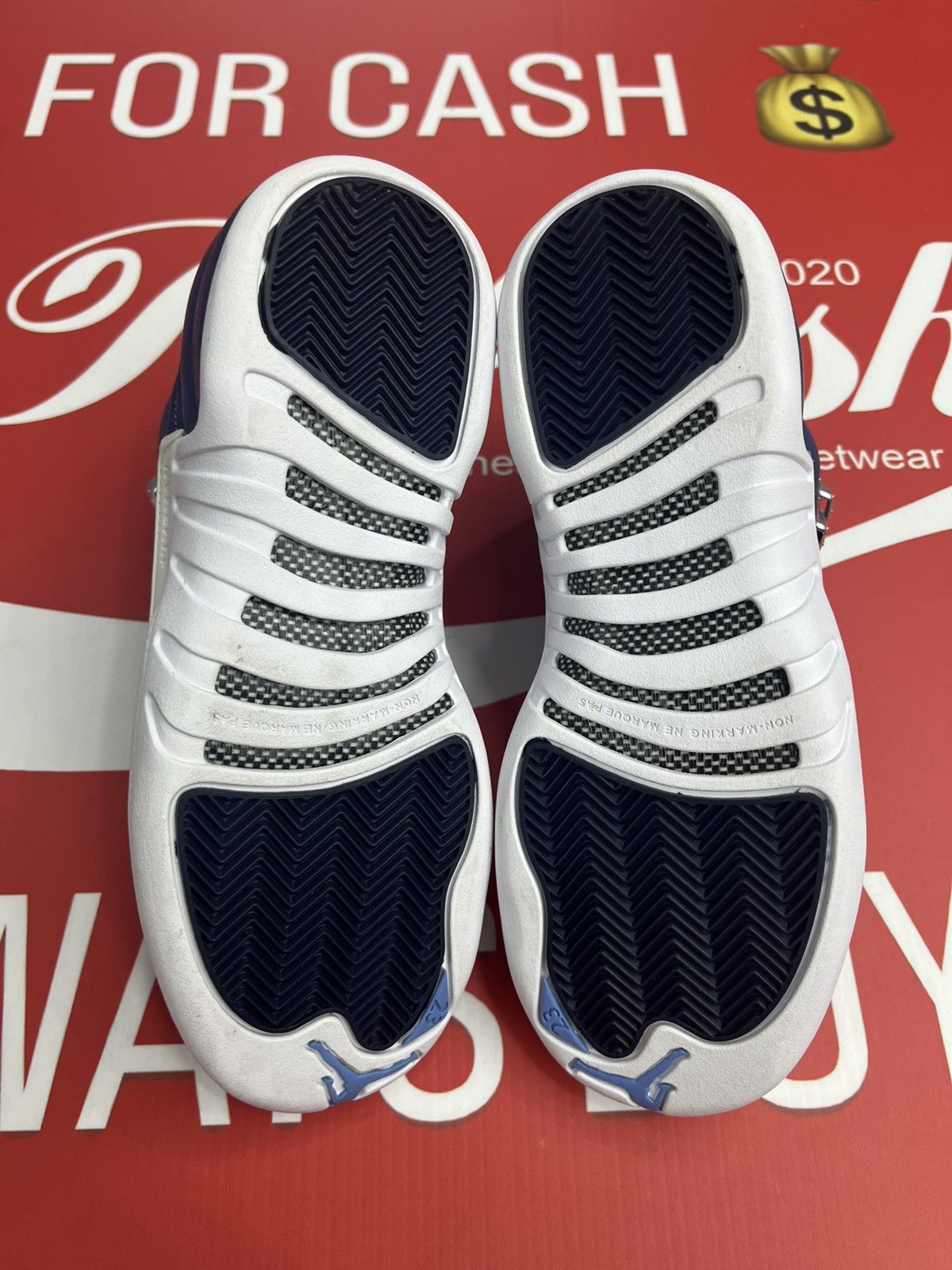 Jordan Brand Air Jordan 12 Indigo Size 6Y Size US 6 / EU 39 - 6 Thumbnail