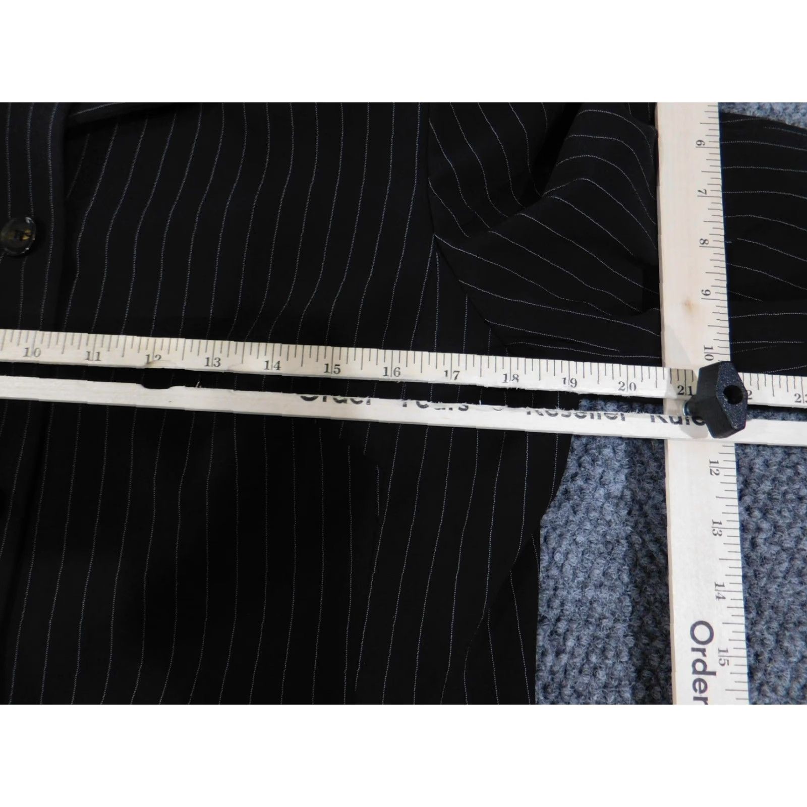 Vintage Tahari Arthur S. Levine Blazer Womens 10 Black Pinstripe 3 Button Career Work Jacket/Coat Size L / US 10 / IT 46 - 5 Thumbnail
