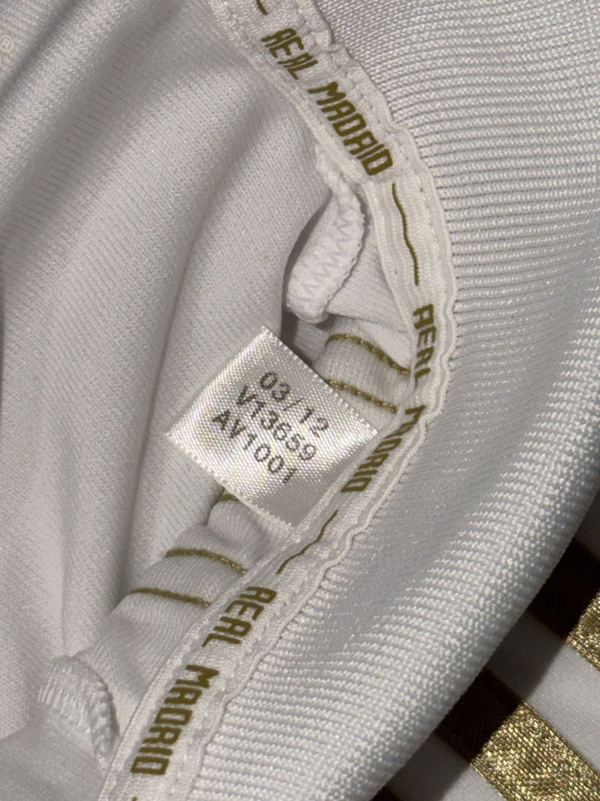 Adidas Ronaldo Real Madrid 2011 Jersey Size US S / EU 44-46 / 1 - 5 Thumbnail