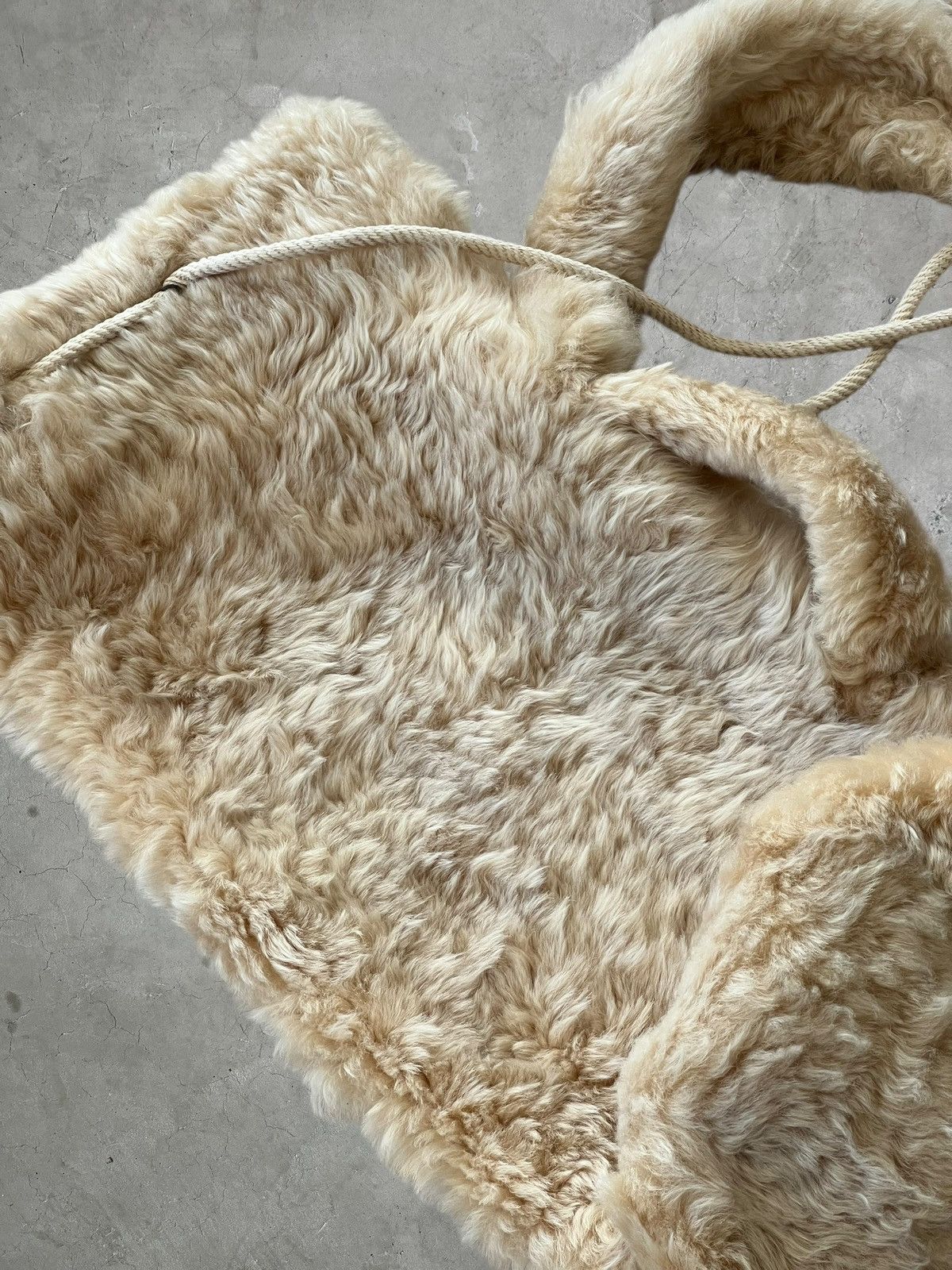 ERL RARE ERL Sherling Fur Oversized Bag Size ONE SIZE - 4 Thumbnail