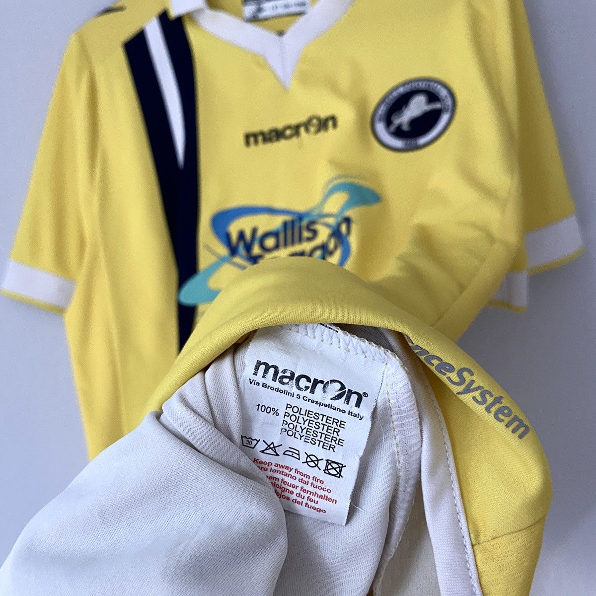 Macron 2015 2016 Millwall England Macron Away Kit Soccer Jersey Tee Size US S / EU 44-46 / 1 - 6 Thumbnail
