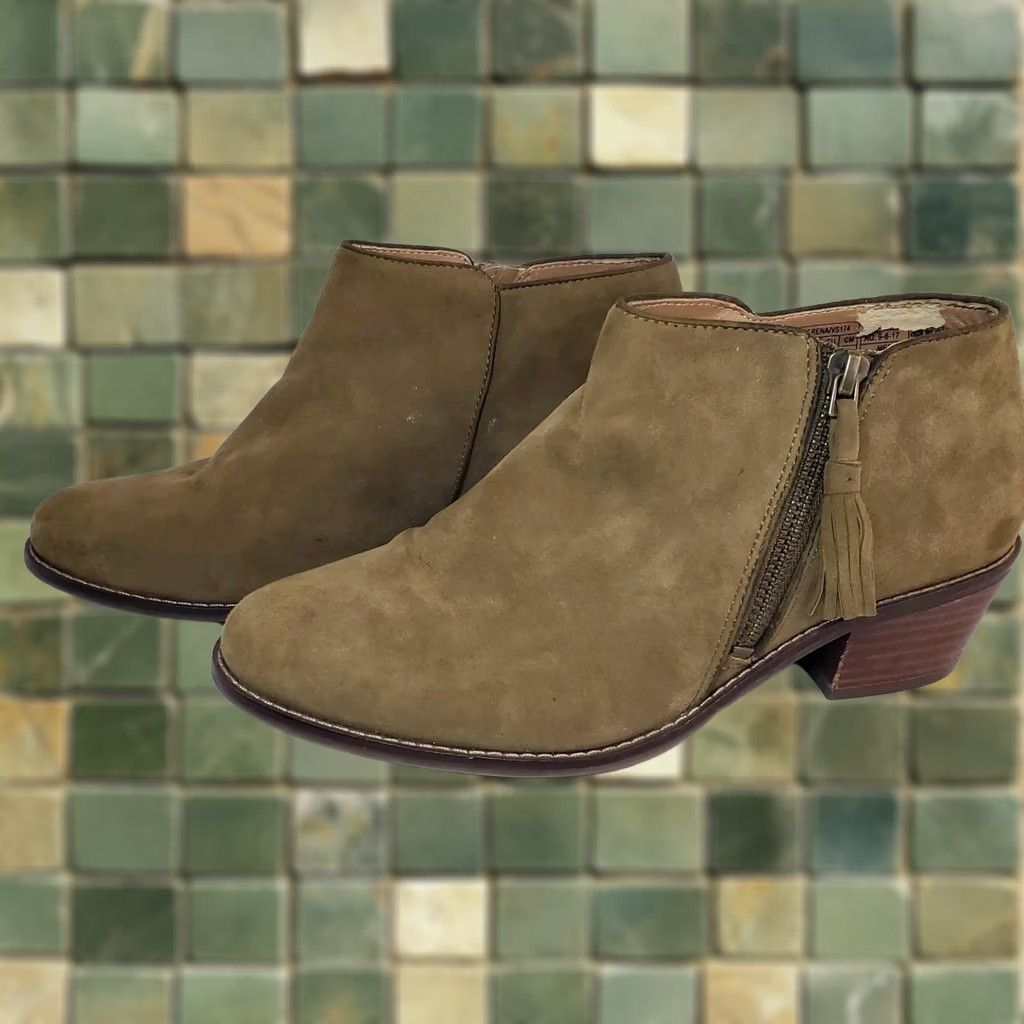 Vionic Vionic Cecily Ankle Boot Booties Womens Sz 7 Stone Suede Leather Minimalist Size US 7 / IT 37 - 1 Thumbnail