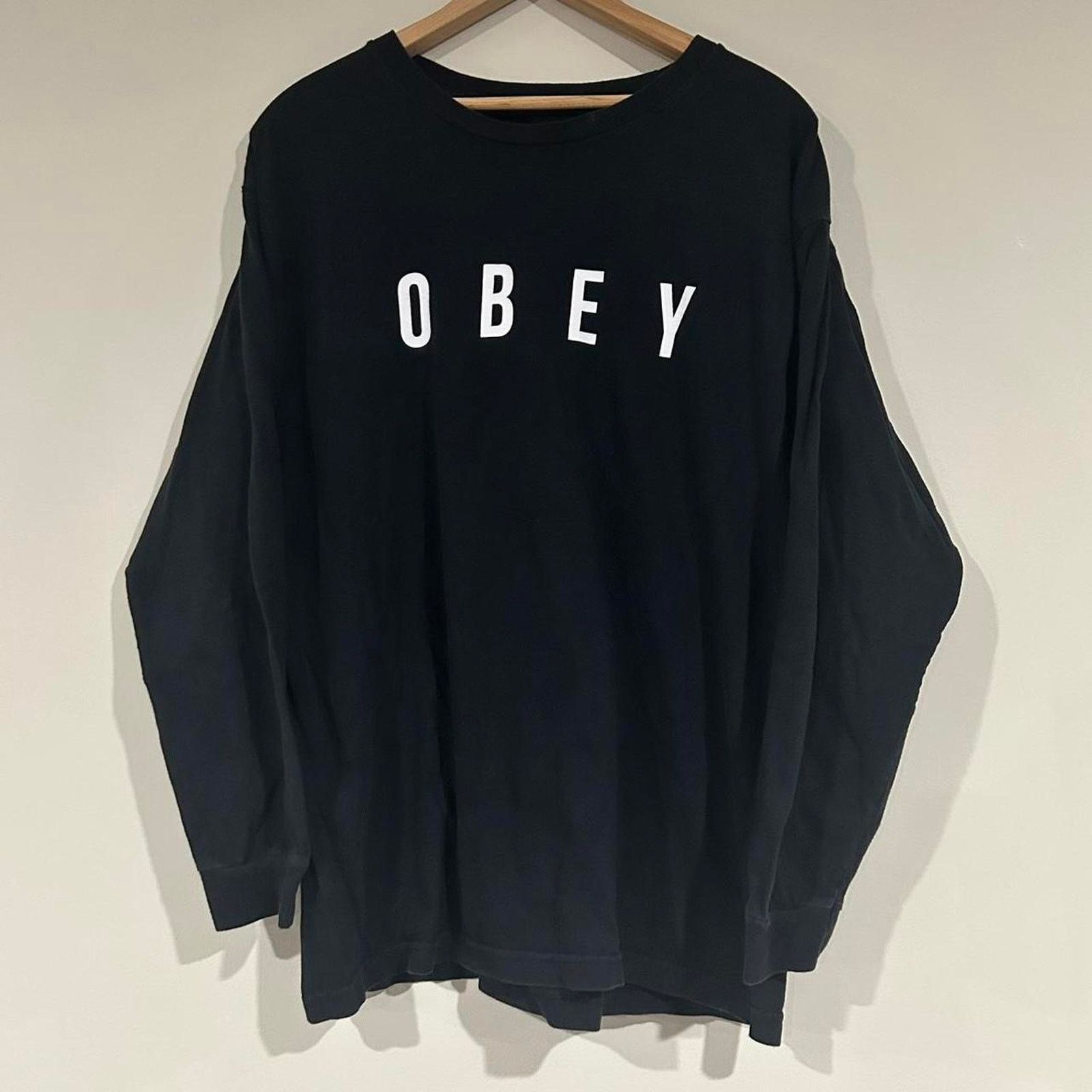 Obey Obey Men’s Long Sleeve Tee Shirt Size US L / EU 52-54 / 3 - 1 Thumbnail