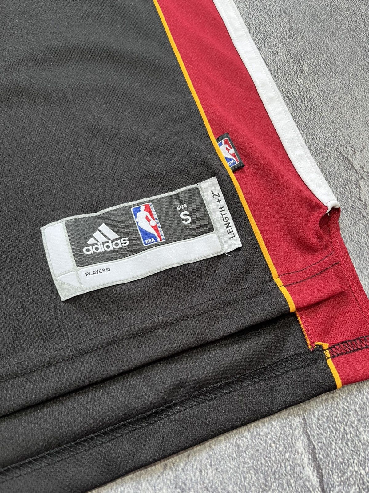 Adidas × NBA 2011 Adidas Miami Heat LeBron James 6 Basketball Jersey Size US S / EU 44-46 / 1 - 4 Thumbnail
