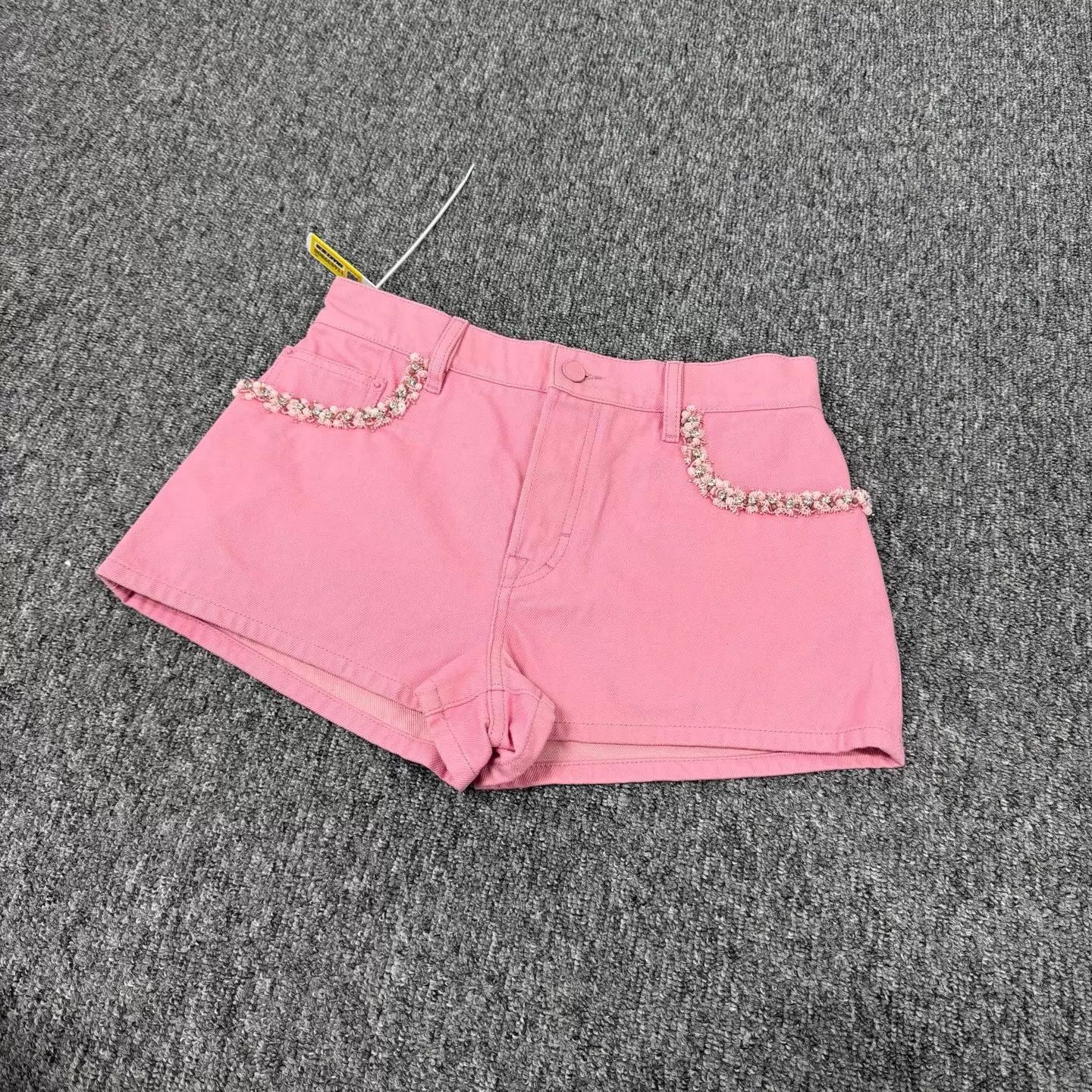 Gucci Gucci New Pink Crystal Flower Trim Denim Shorts 25 Size 25" / US 0 / IT 36 - 3 Thumbnail