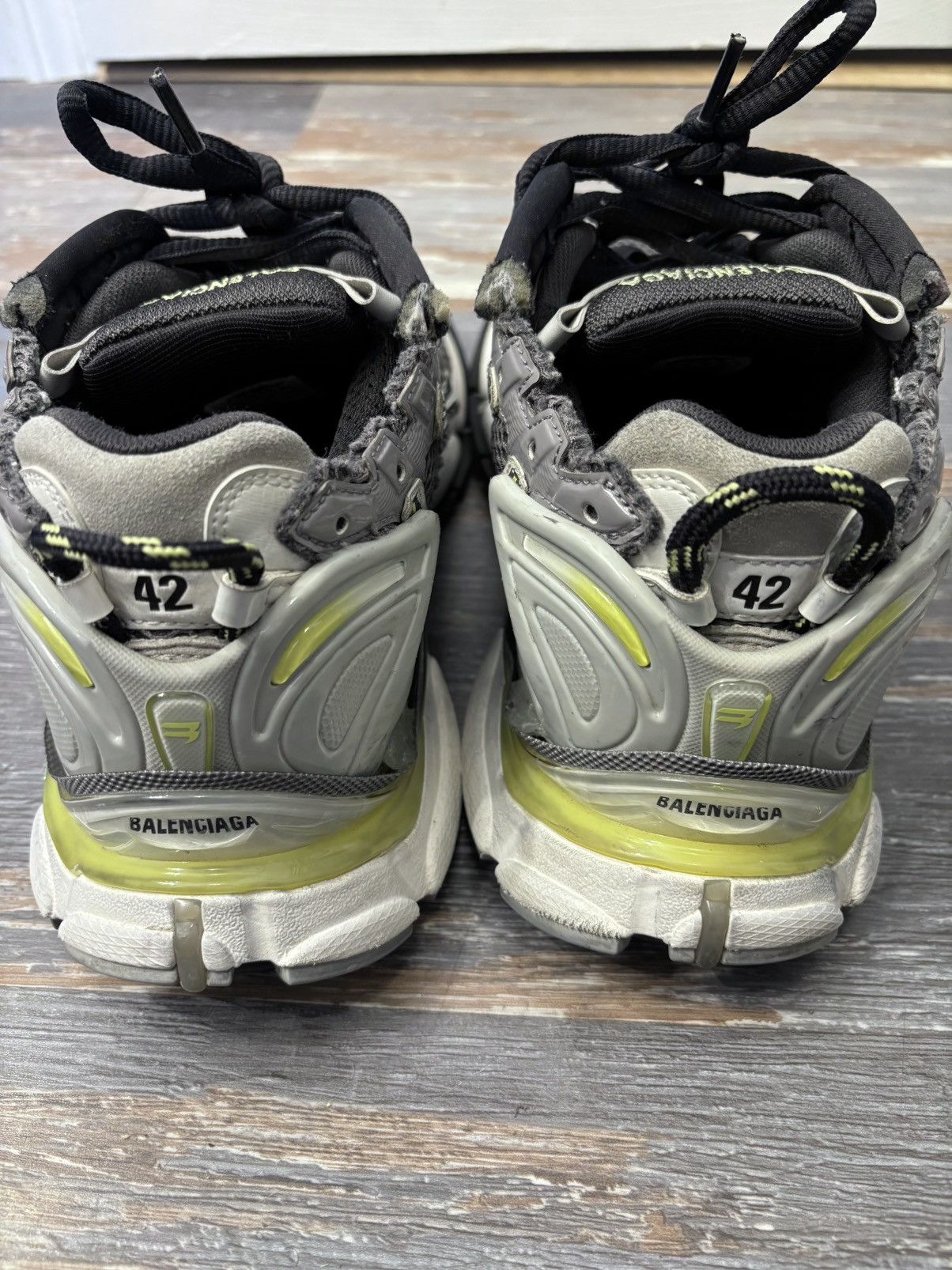 Balenciaga Balenciaga Runner Grey Yellow Size US9/EU42 Size US 9 / EU 42 - 5 Thumbnail