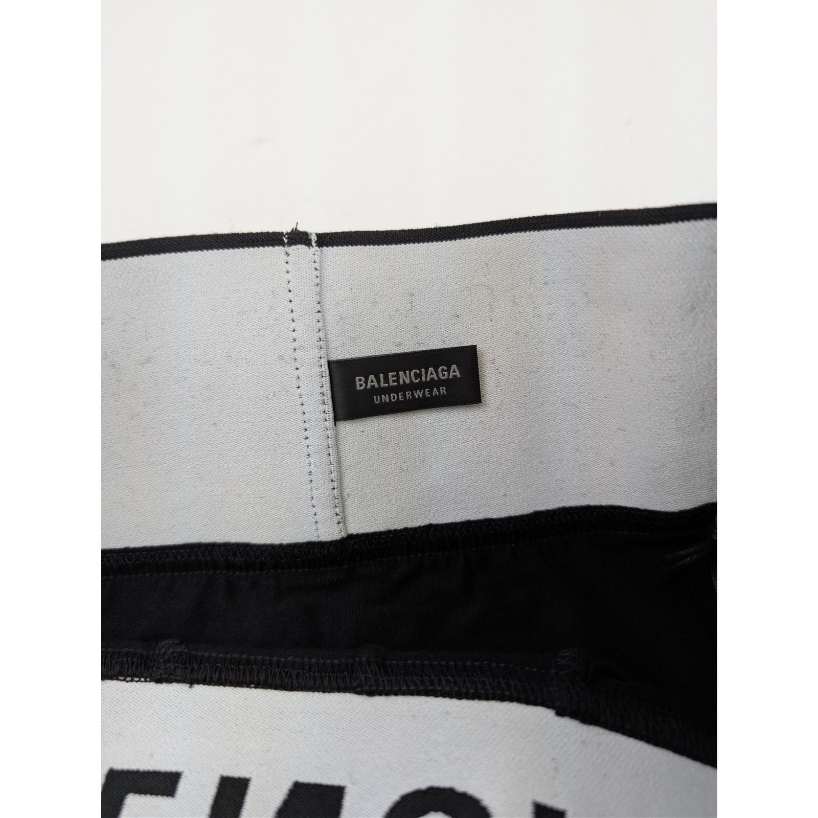 Balenciaga o1rshd1 Q:5 / Size: M / Midway Boxer Brief Shorts in Black Size US 32 / EU 48 - 14 Thumbnail