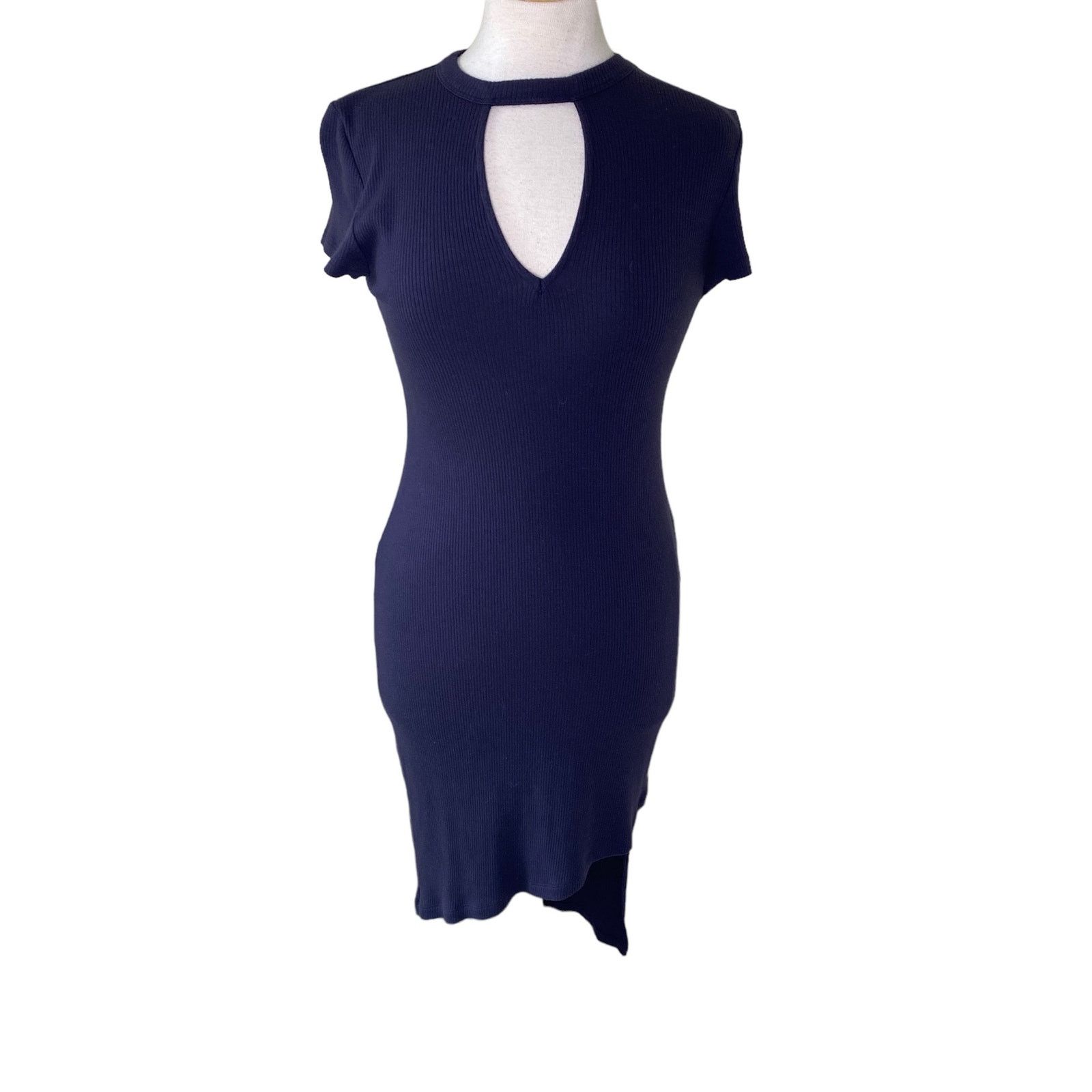 Skin SKIN Ribbed Knit Keyhole Asymmetrical Hem Midi Dress Size M / US 6-8 / IT 42-44 - 1 Thumbnail
