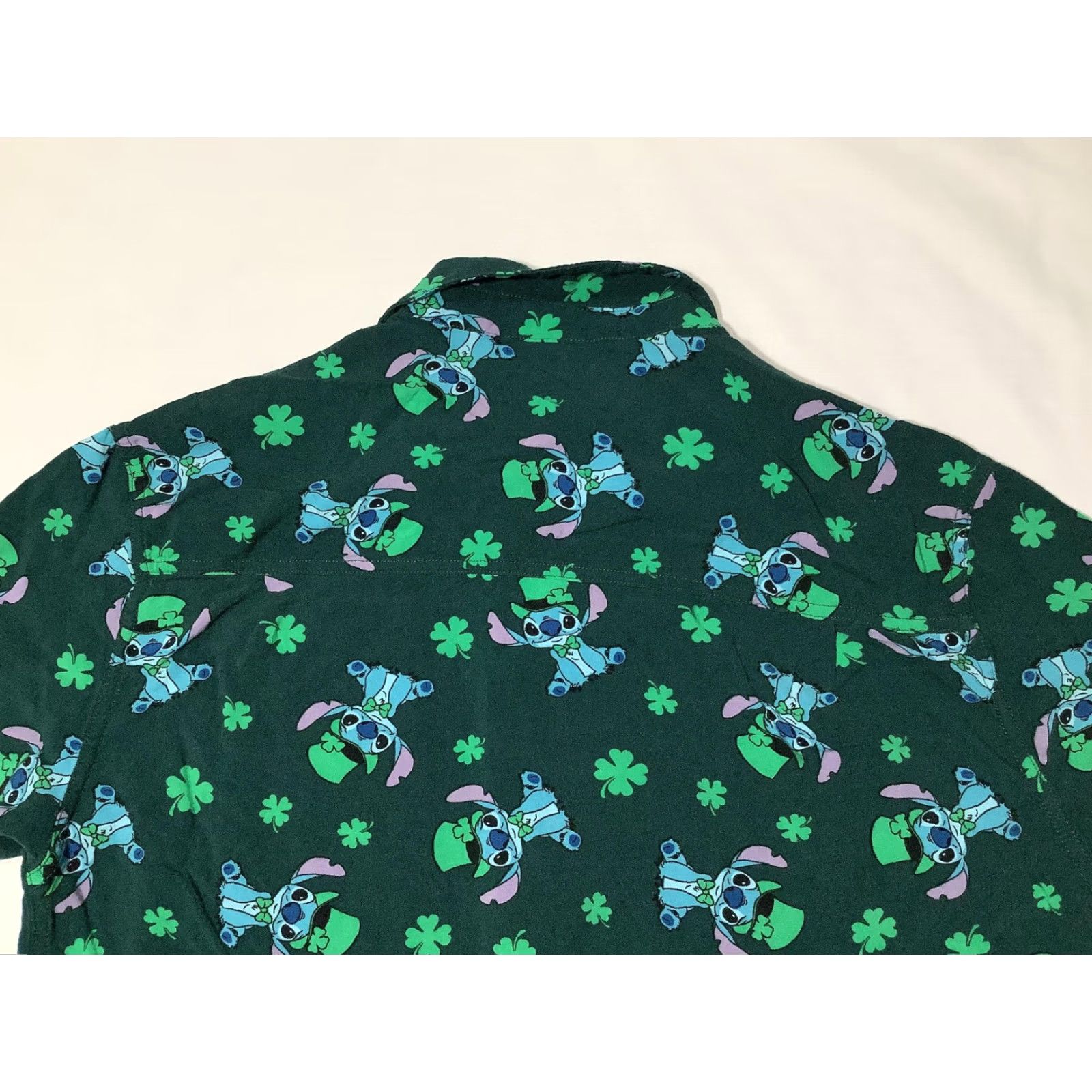 Disney VINTAGE Disney Stitch Shirt Mens Medium Green Shamrock St Patricks Day Button Up Rayon Size US M / EU 48-50 / 2 - 7 Thumbnail