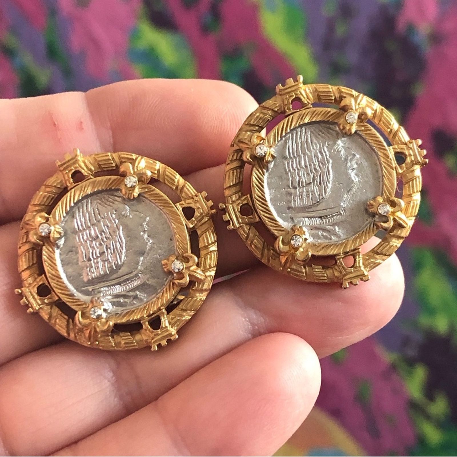 Vintage Vintage faux French coin rhinestone accent clip on earrings Size ONE SIZE - 2 Thumbnail