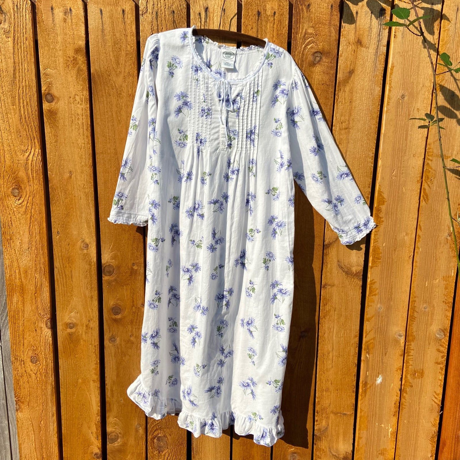 Laura Ashley Vintage 80’s Laura Ashley Purple Daisy Dress/Nightgown Size M / US 6-8 / IT 42-44 - 1 Thumbnail